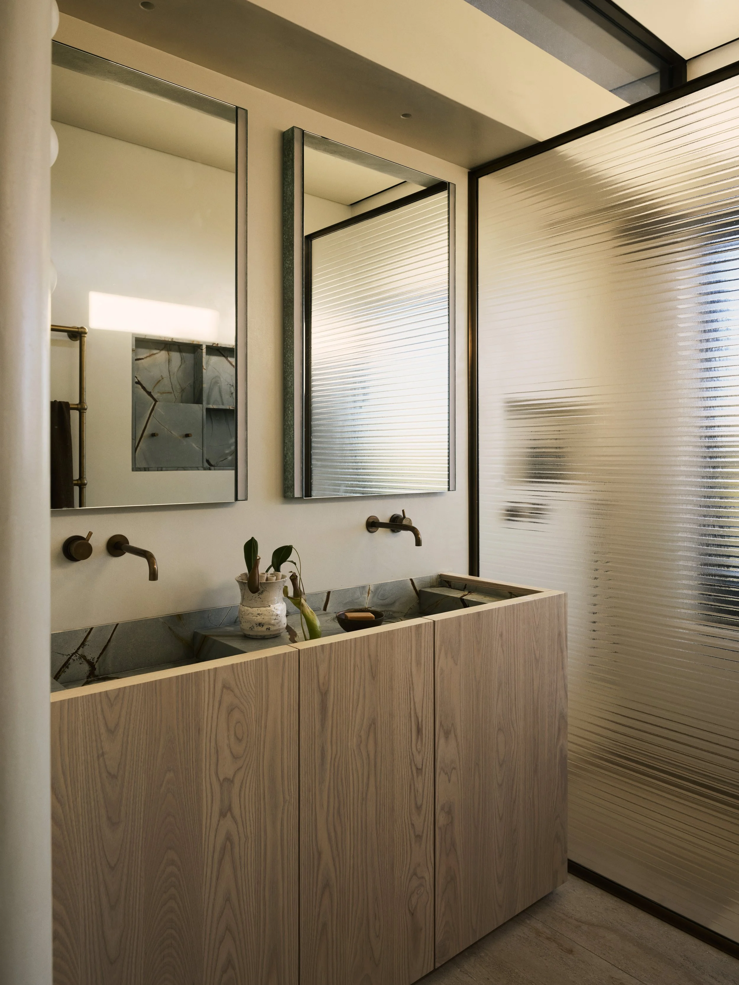 ESOTERIKO_Bellevue_Hill_150426_487286.jpg