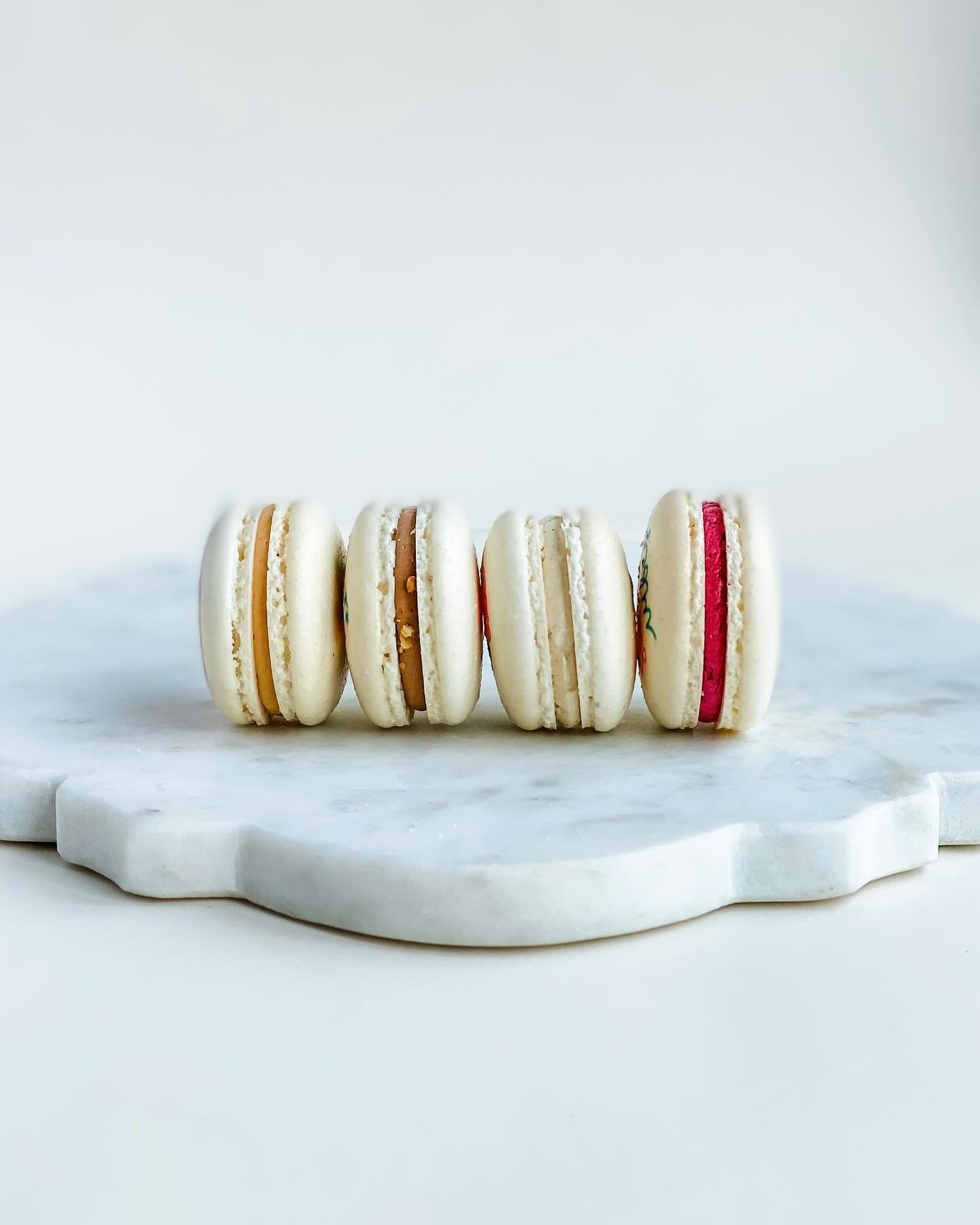 🤔Here comes the toughest question of the day! Which macaron flavour reigns supreme: Salted caramel, Chocolate Hazelnut, Vanilla Bean or Raspberry? 

#aworthycookie #albertabusiness #yegsmallbusiness #edmontonevents #yegstyle #yegdecor #yegcommunity 