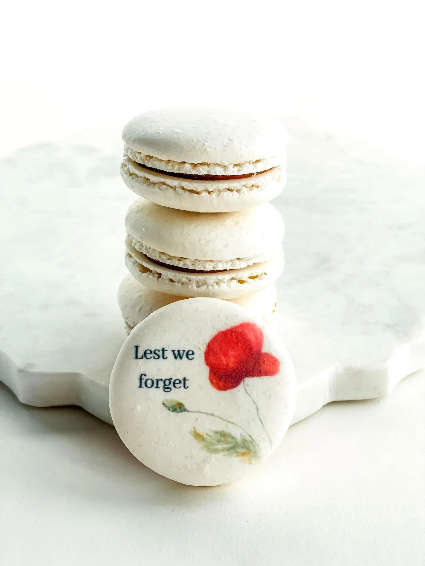 ❤️ 🇨🇦 We pause to remember.
Today, we honour the courage and sacrifice of those who have served and continue to serve our country to keep us safe. Thank you! 🙏 

#RemembranceDay #LestWeForget #CanadaRemembers #AWorthyCookie