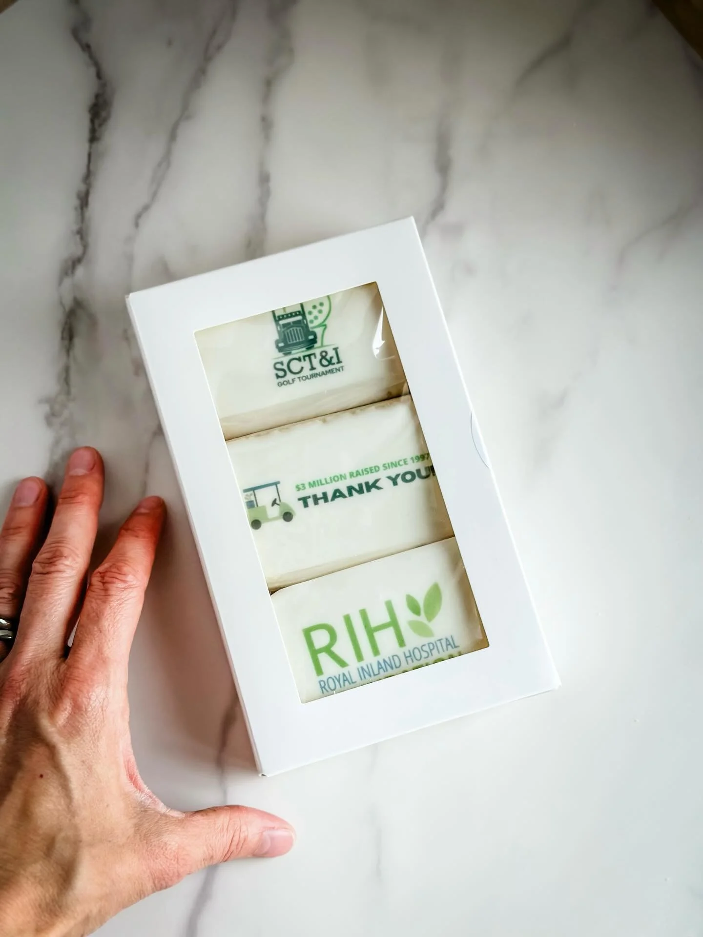 Designed to cater to a variety of corporate gifting needs. 
We offer a range of packaging options&mdash;such as this six-pack featuring three different, coordinated branded images&mdash;tailored to support a specific business objective. 

Created for