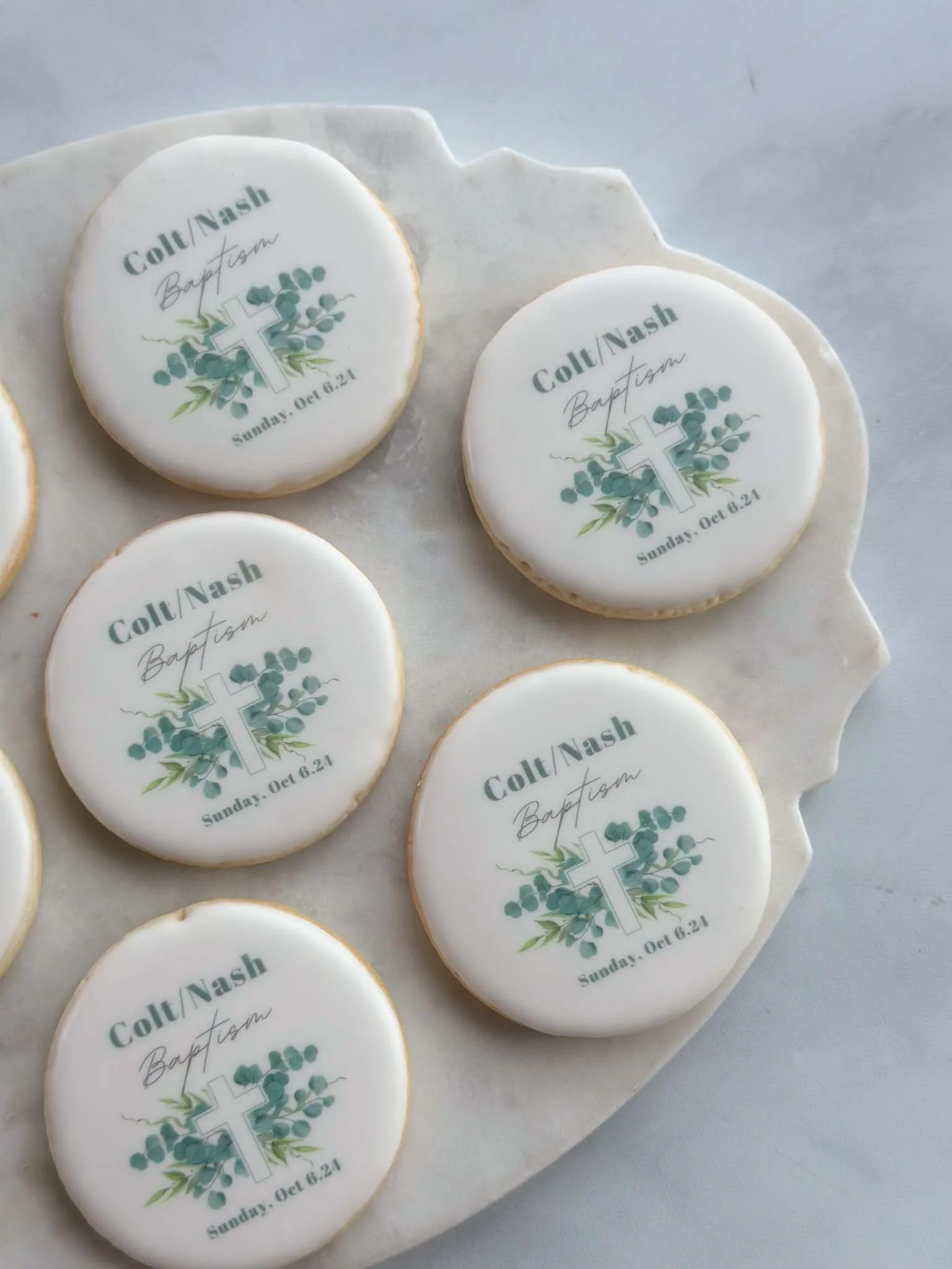 A Worthy Cookie twin baptism custom sugar circle.jpg