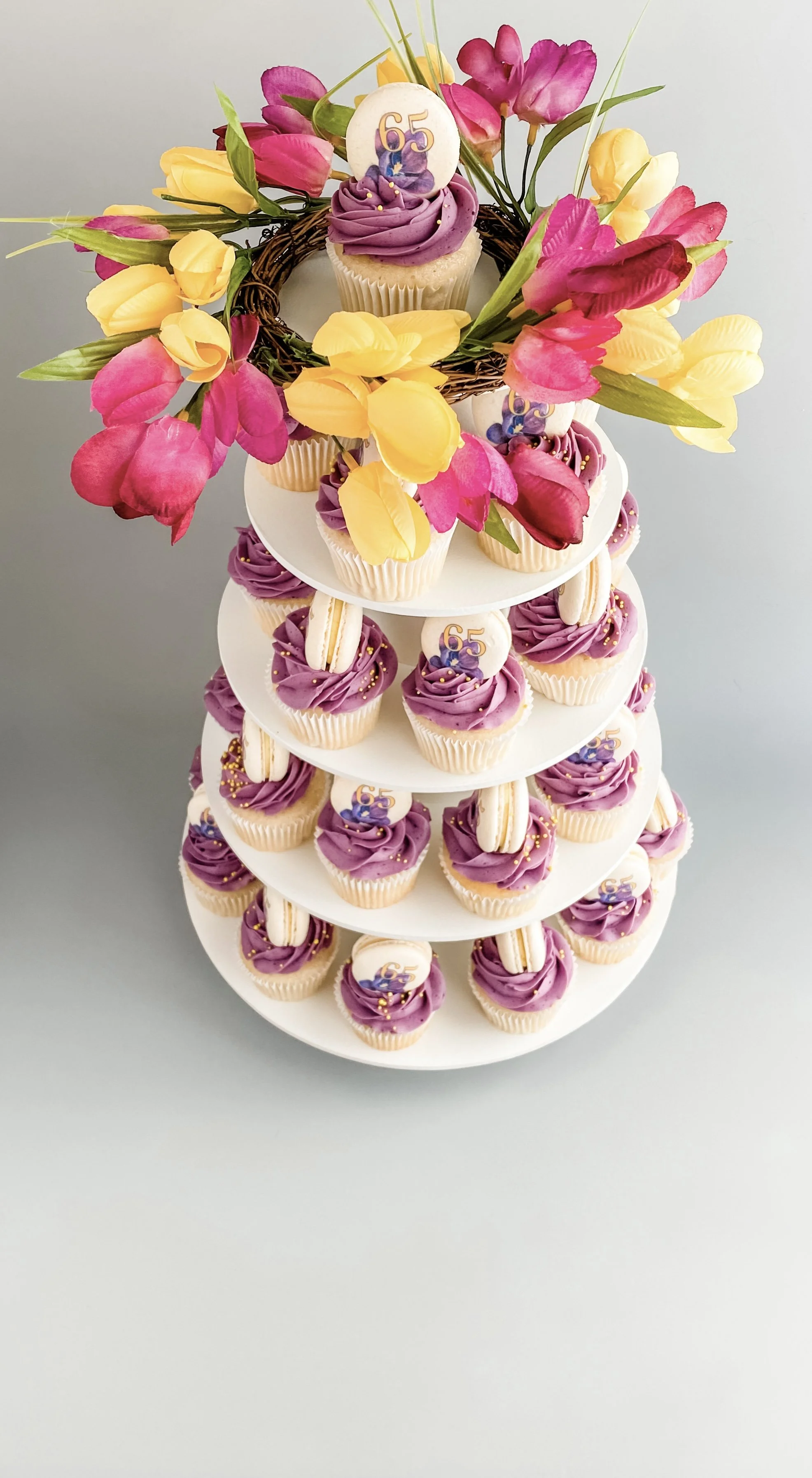 Wedding Cake alternative with Macaron/Macaroon Towers and Cupcake