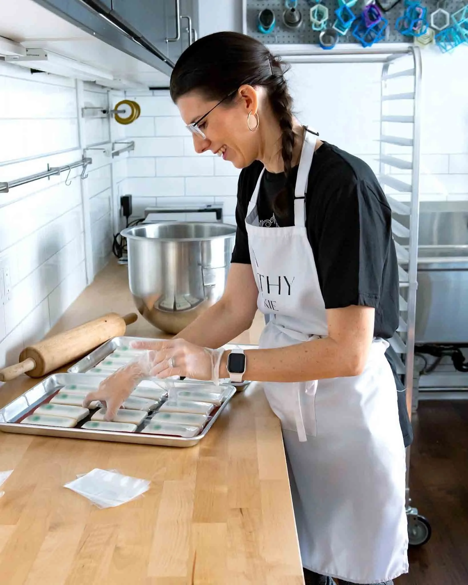 A Worthy Cookie maria bagging cookies.jpg