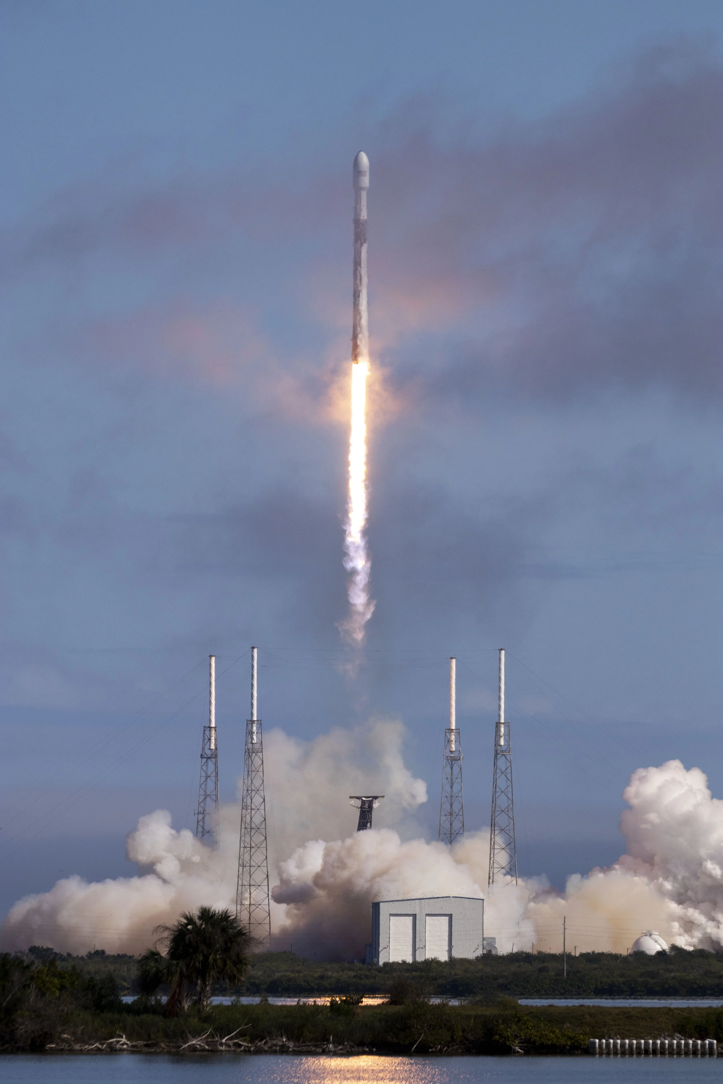 20200217100700031 Starlink 4 Launch.jpg