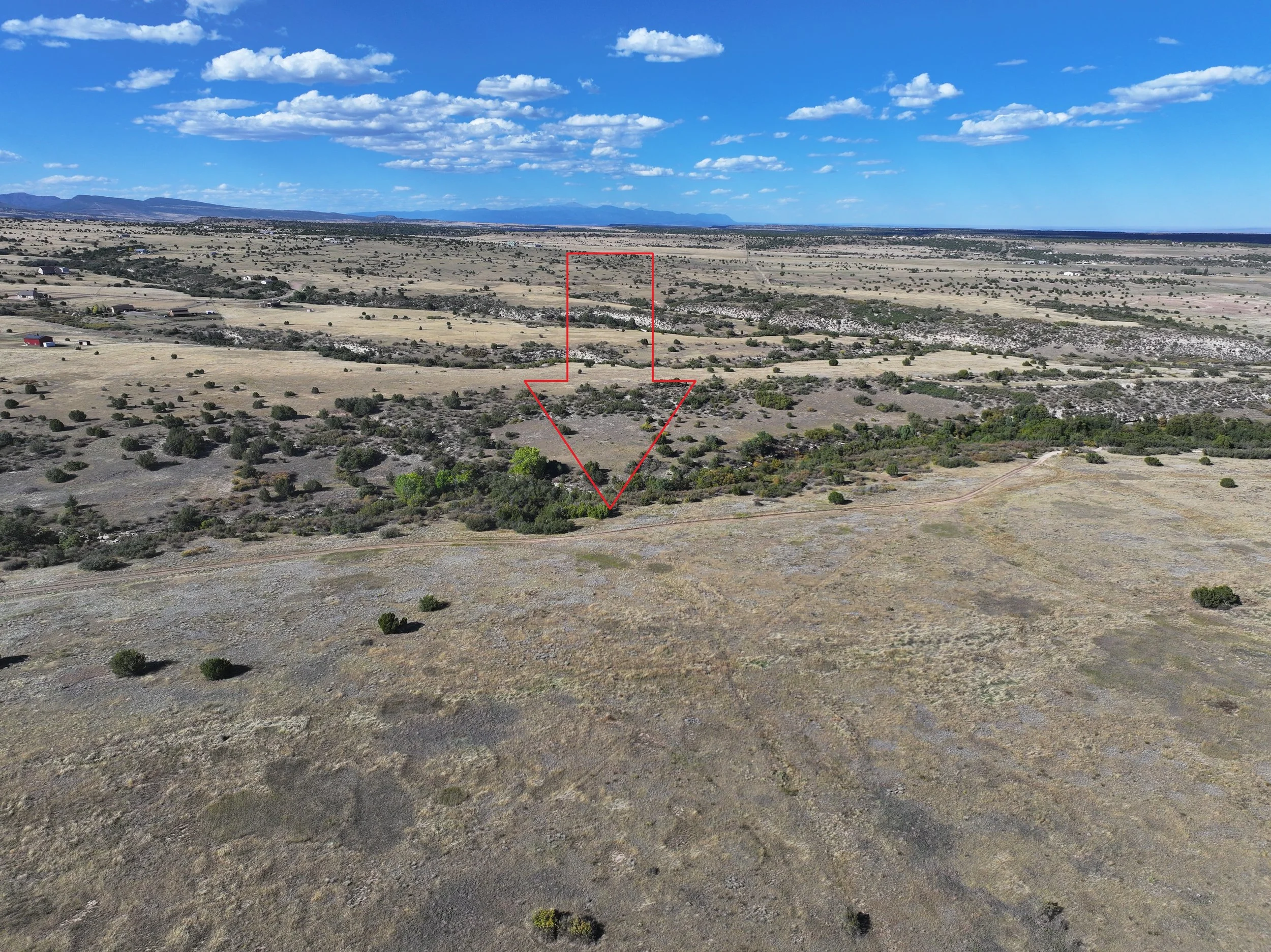 Pic 10 - Lot 150 Fort Gerry Dr.jpg