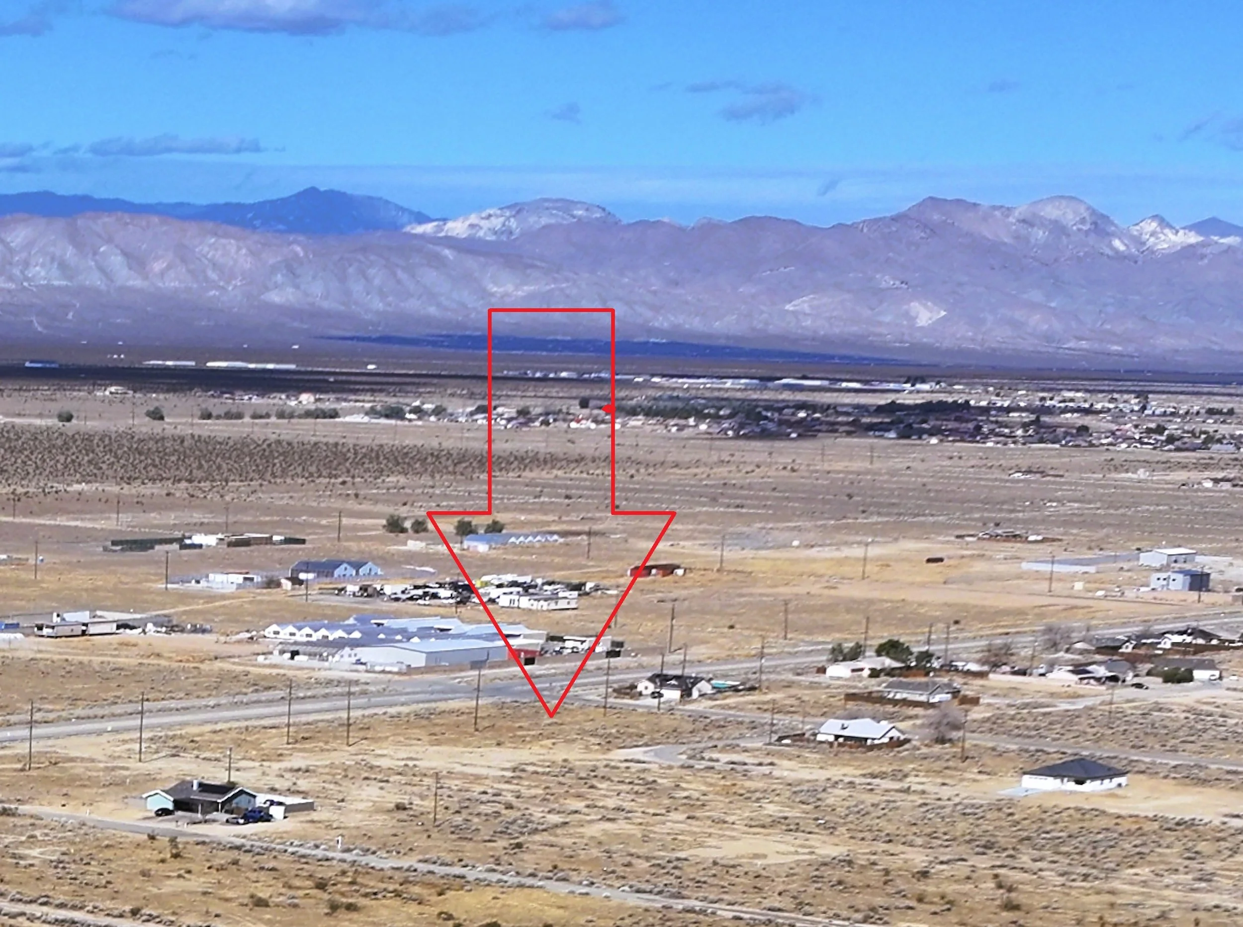 Drone Arrow- Lot 165 Neuralia Rd.jpg
