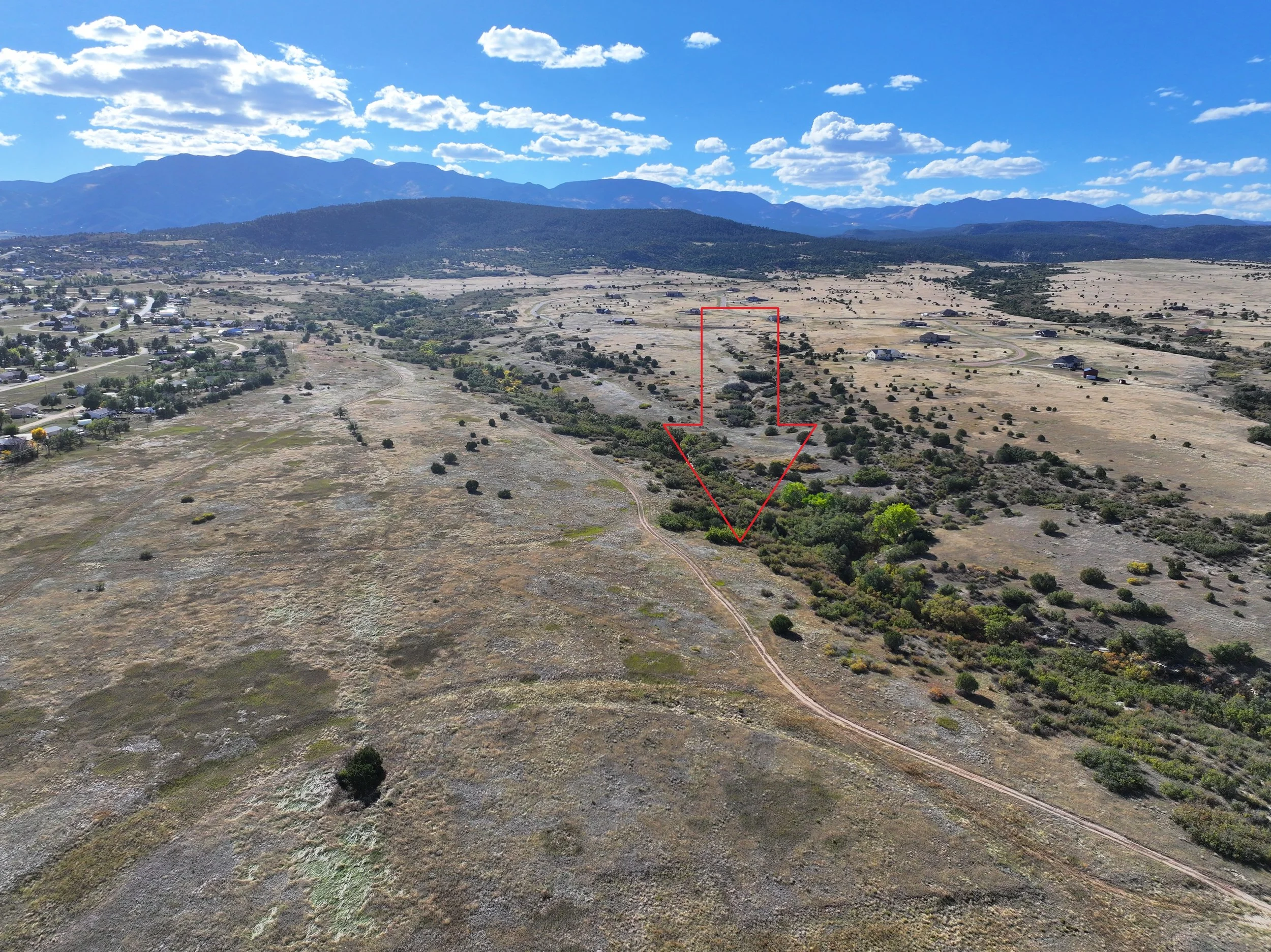 Pic 12 - Lot 150 Fort Gerry Dr.jpg