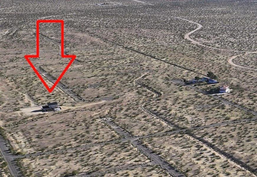 Drone 2 - Lot 572 Beeman St.jpg