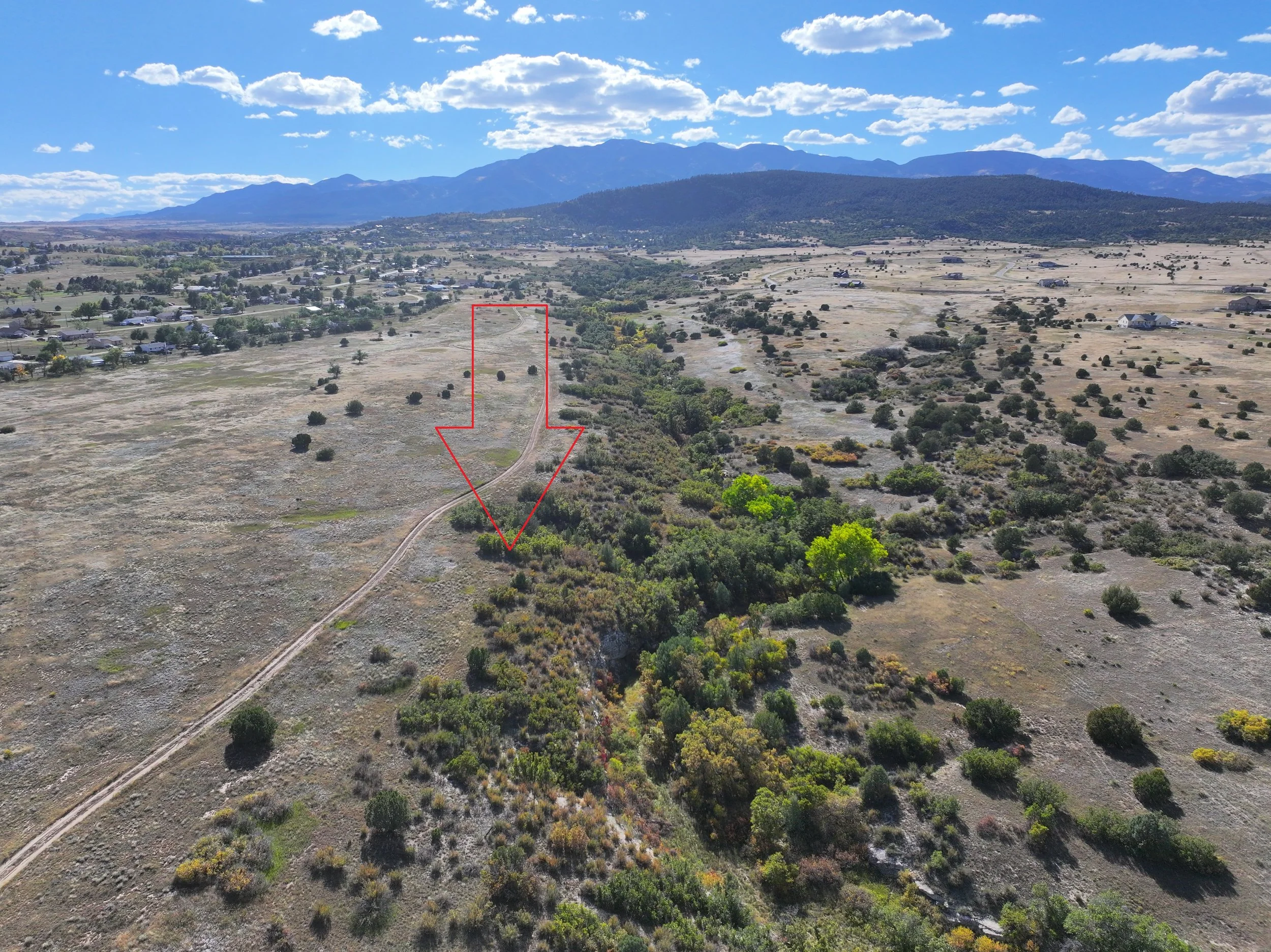 Pic 5 - Lot 150 Fort Gerry Dr.jpg