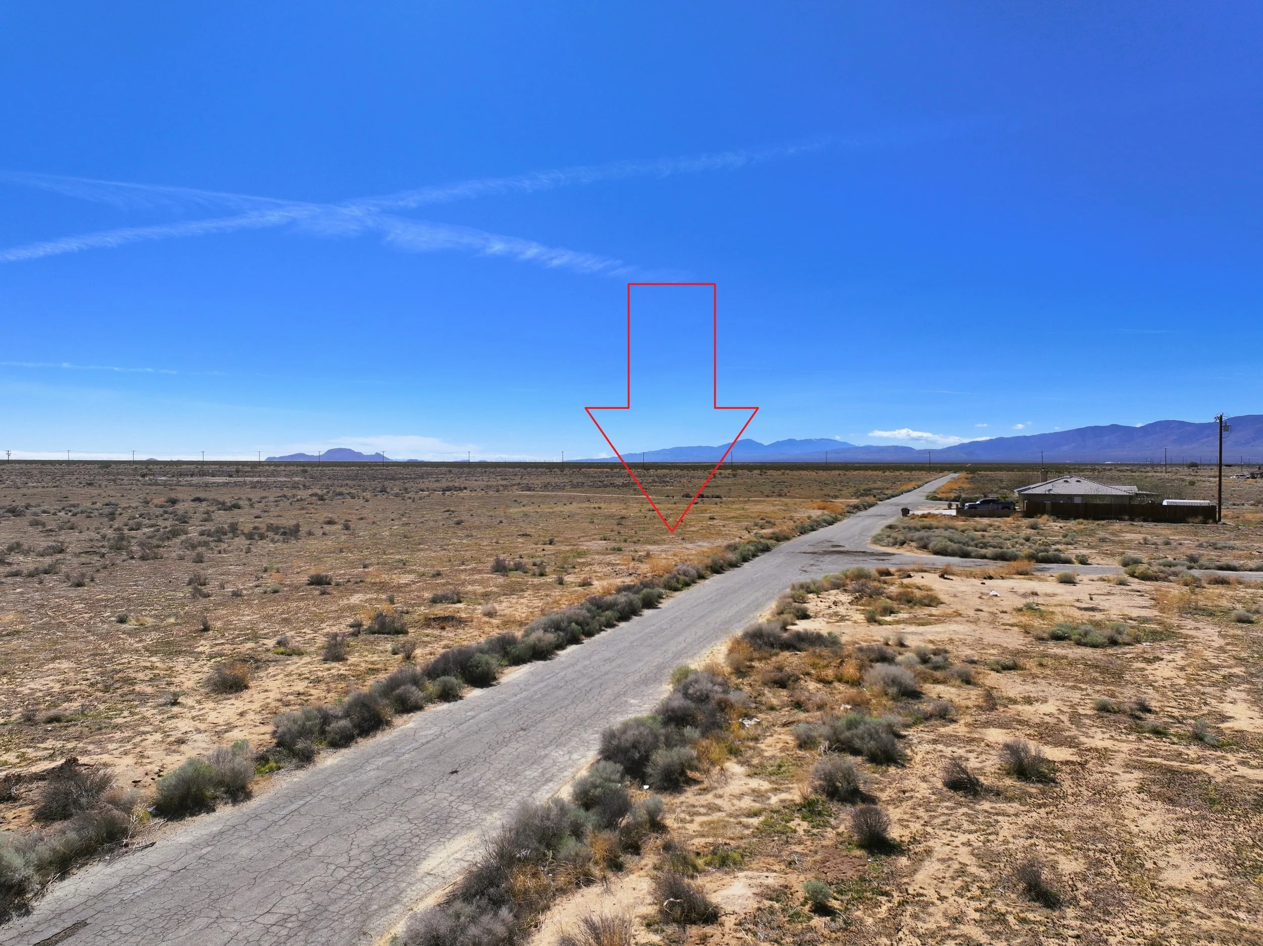 Drone Arrow - Lot 8 Jacaranda Ave (2025-03-28 12.36.03).jpg
