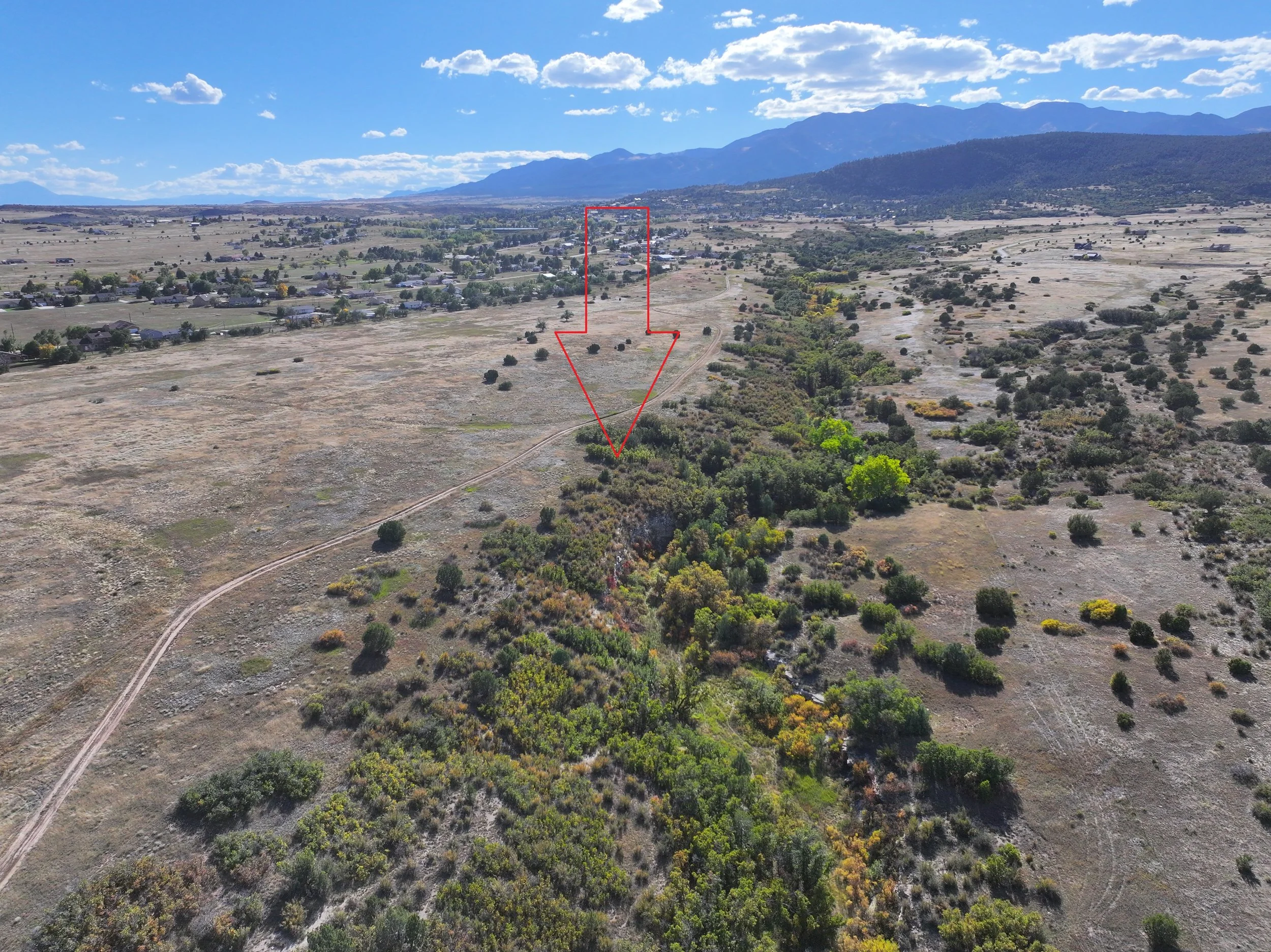 Pic 2 - Lot 150 Fort Gerry Dr.jpg