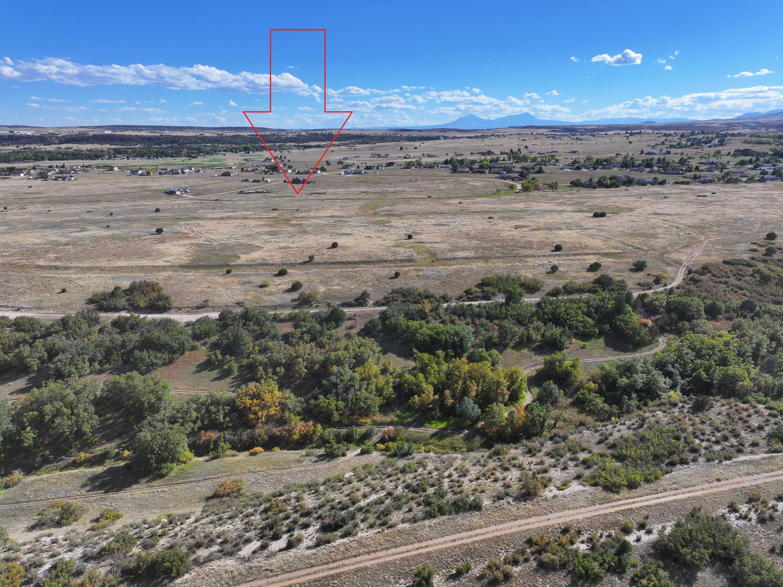 Pic B - Lot 555 Summit Ct.jpg
