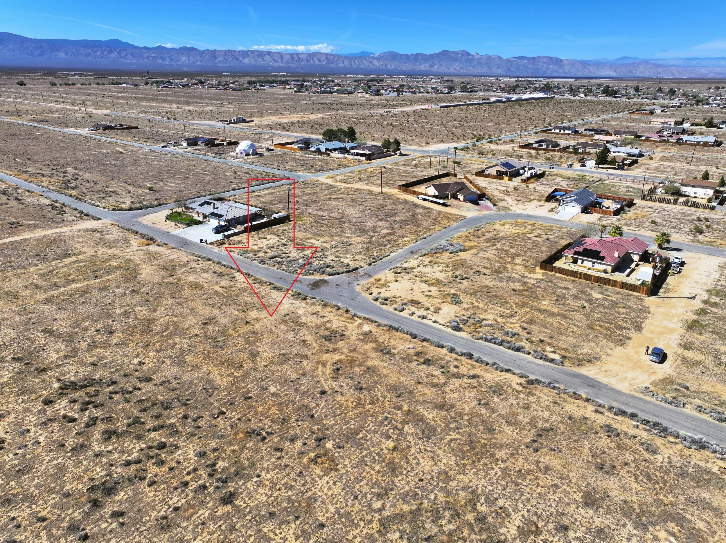Drone Arrow - Lot 8 Jacaranda Ave (2025-03-28 12.36.17).jpg