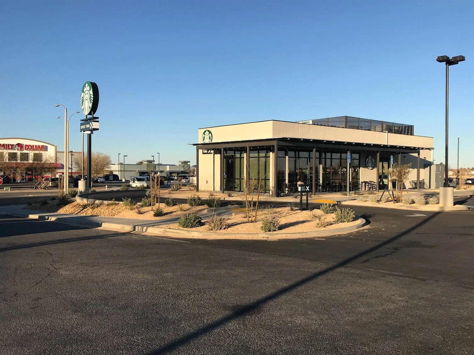 Starbucks.jpg