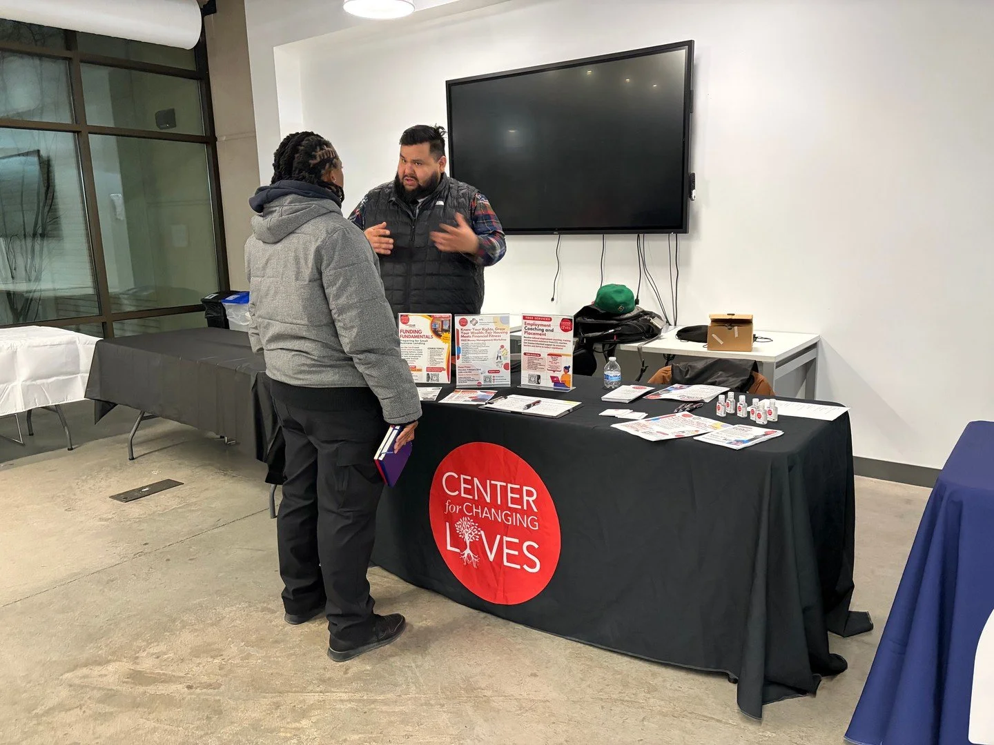 Throwing it back to an incredible evening at the Money Matters Institute on February 10th 💙

We were proud to partner with the @chicagotreasurer Office and connect with our community at Money Matters Institute at @thehatcherychi

It was a powerful a