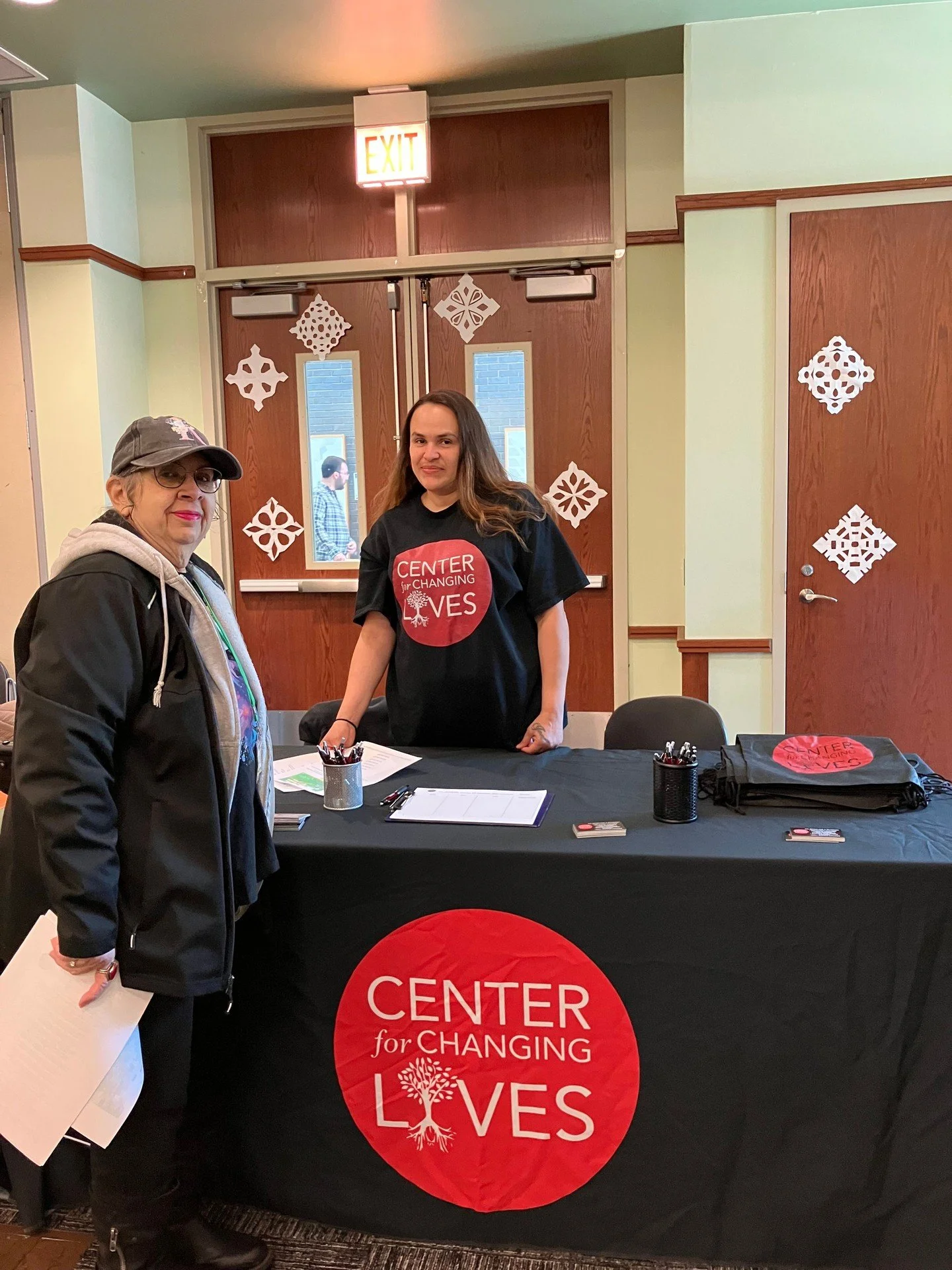 📣 Throwback to the Hyper Local Volunteer Fair at the Chicago Public Library, Logan Square Branch 

On April 18, CCL was proud to participate in this📚🤝 community event connecting Logan Square and nearby residents with local organizations doing mean
