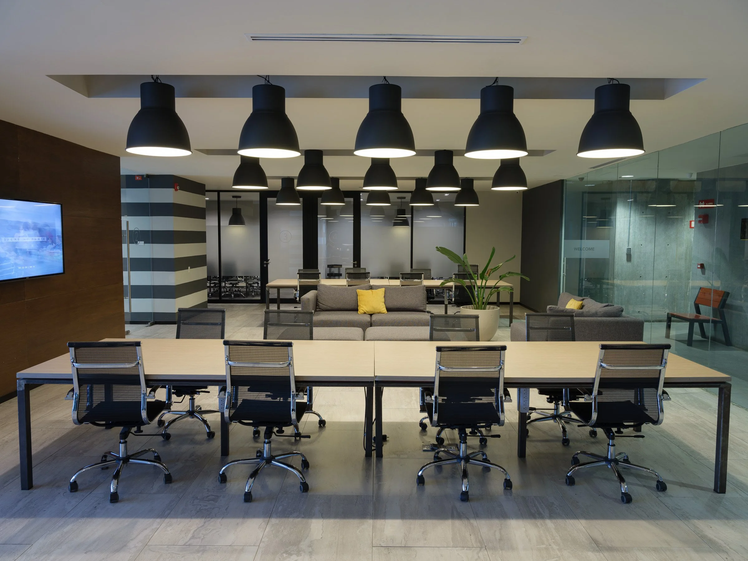 Day Pass - Coworking space (Micropolis) — WOR