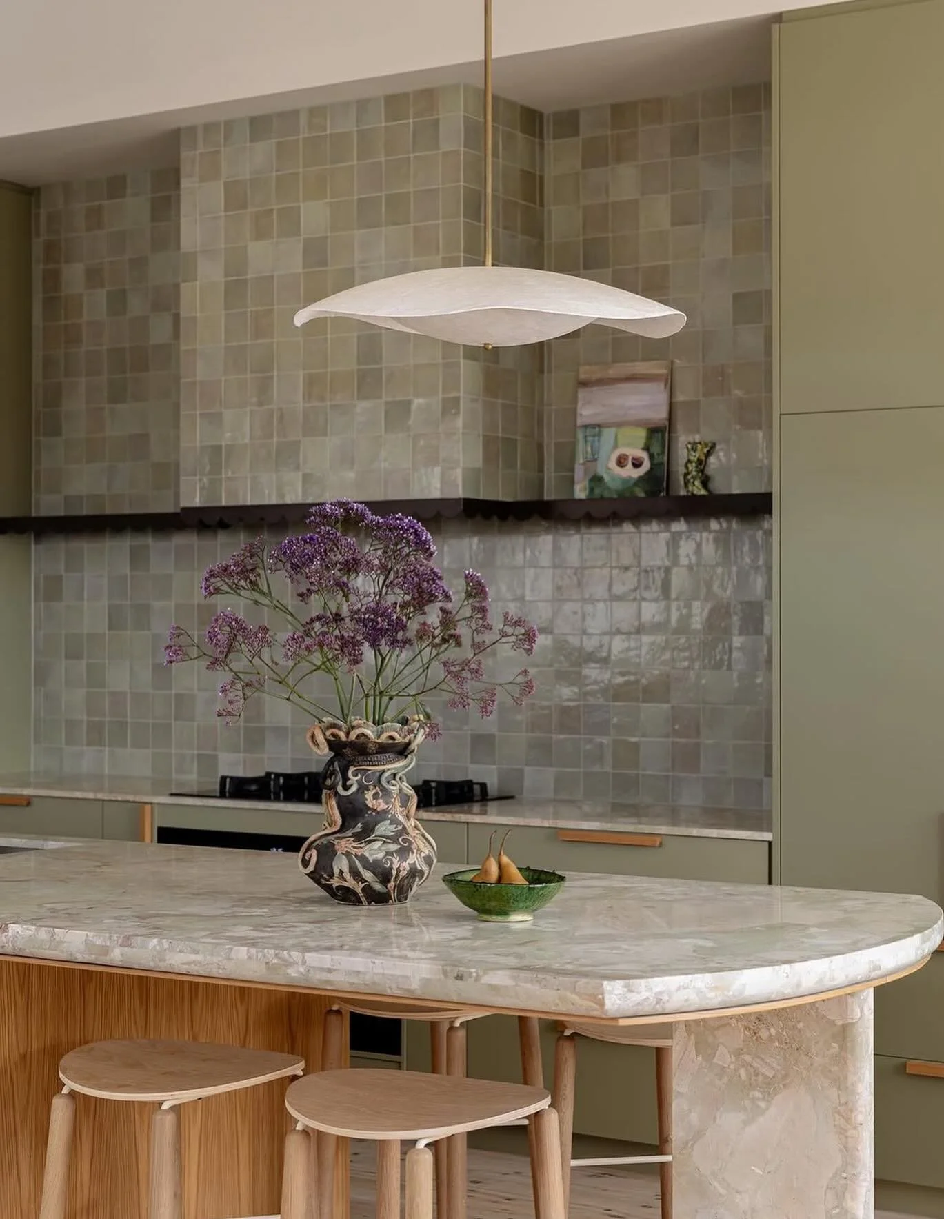 This absolute dream boat of a kitchen has us in awe! 

We&rsquo;re loving everything down to the tiles splashback, joinery, stone and styling 💚

Designed and reshared from @sona.molong 
📸 by @natspadaphotography