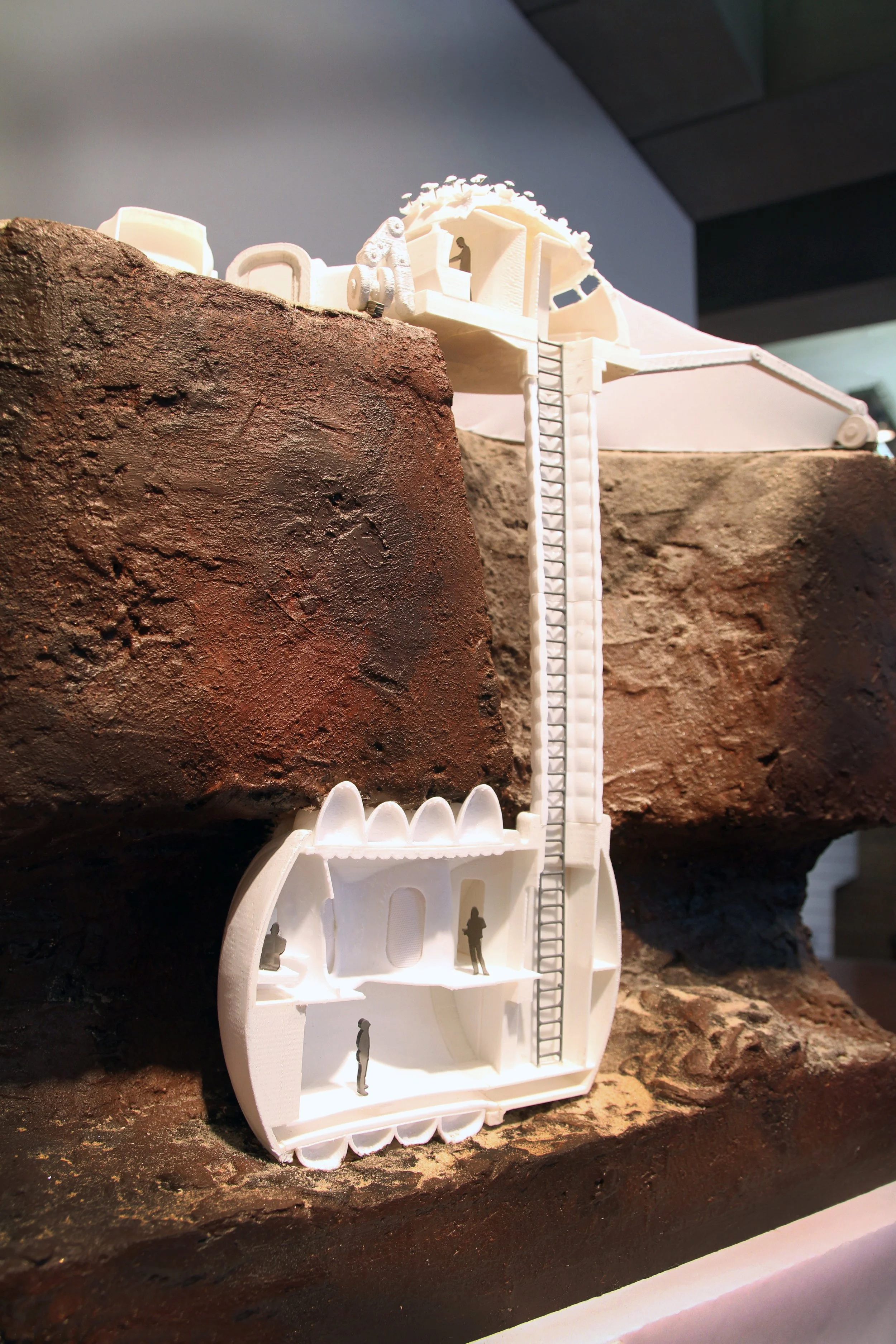 Full 1-4 Scale Model.jpg