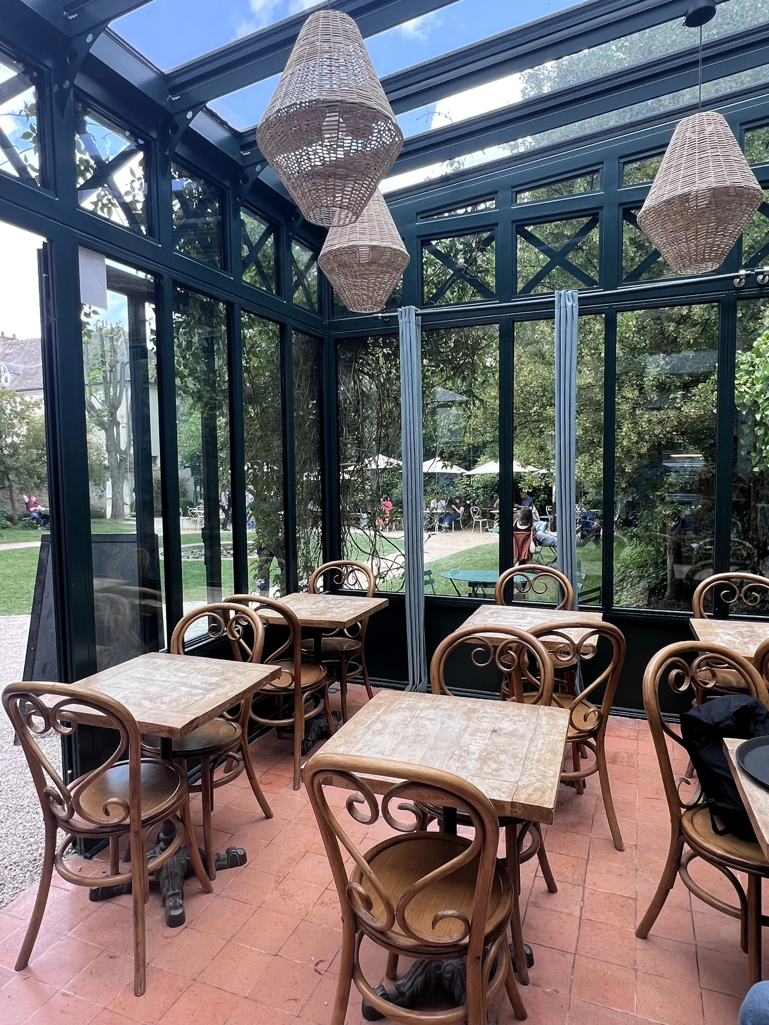 Montmartre museum café