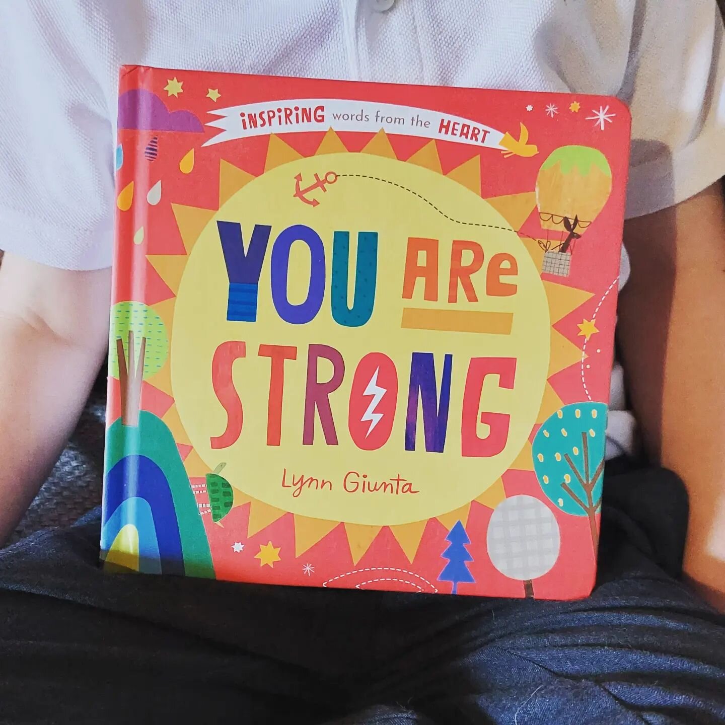 'Take root like a tree and stand tall like a mountain.' 
[Ad-PR] 📕 YOU ARE STRONG ✏️Lynn Giunta 📚 @littletigerbooks 

This board book landed on the doorstep not long after I'd returned from dropping my little boy off for his first day at school and