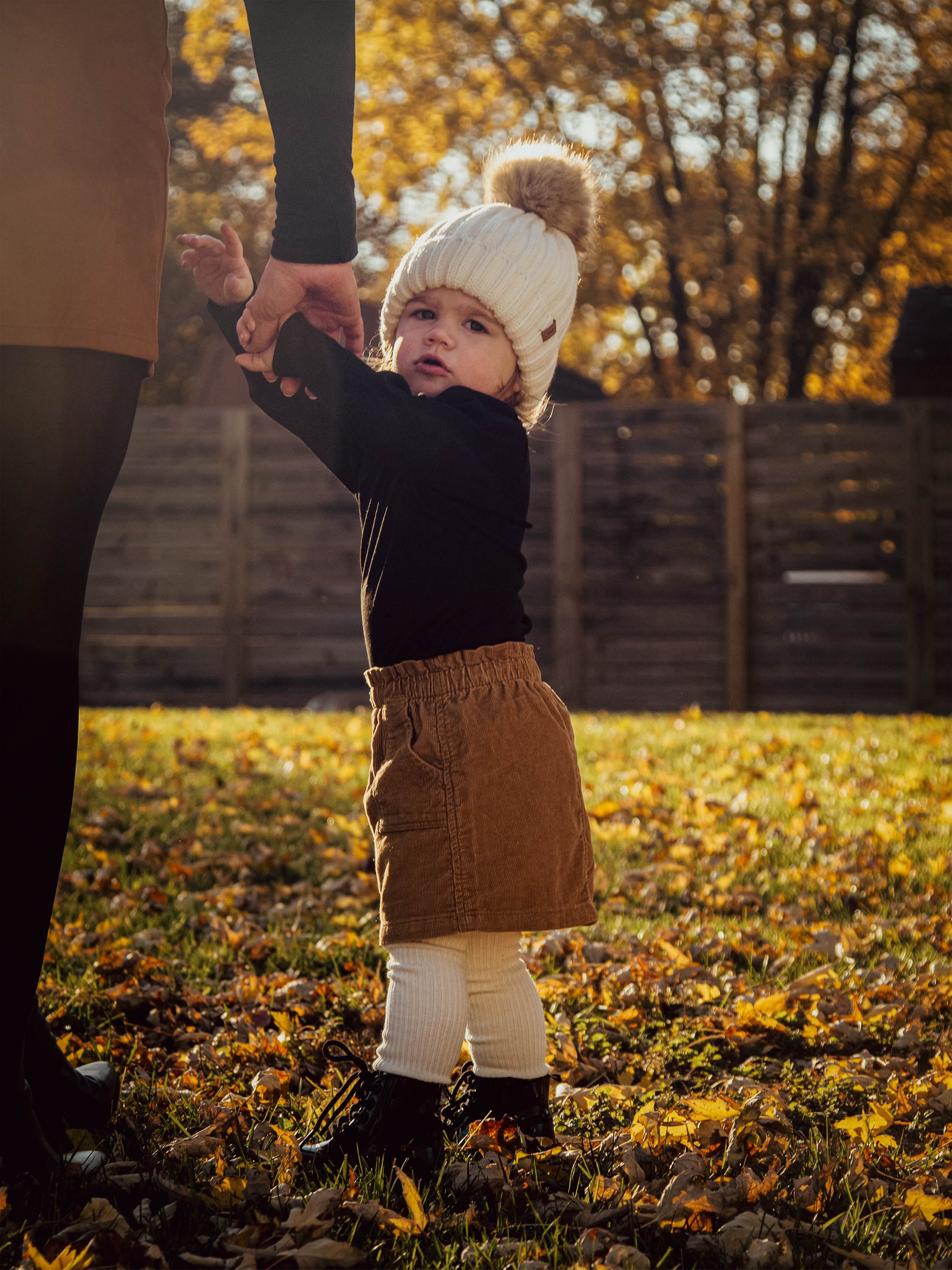 JG-2023-11-11-Isla-Fall-Photoshoot-016.jpg