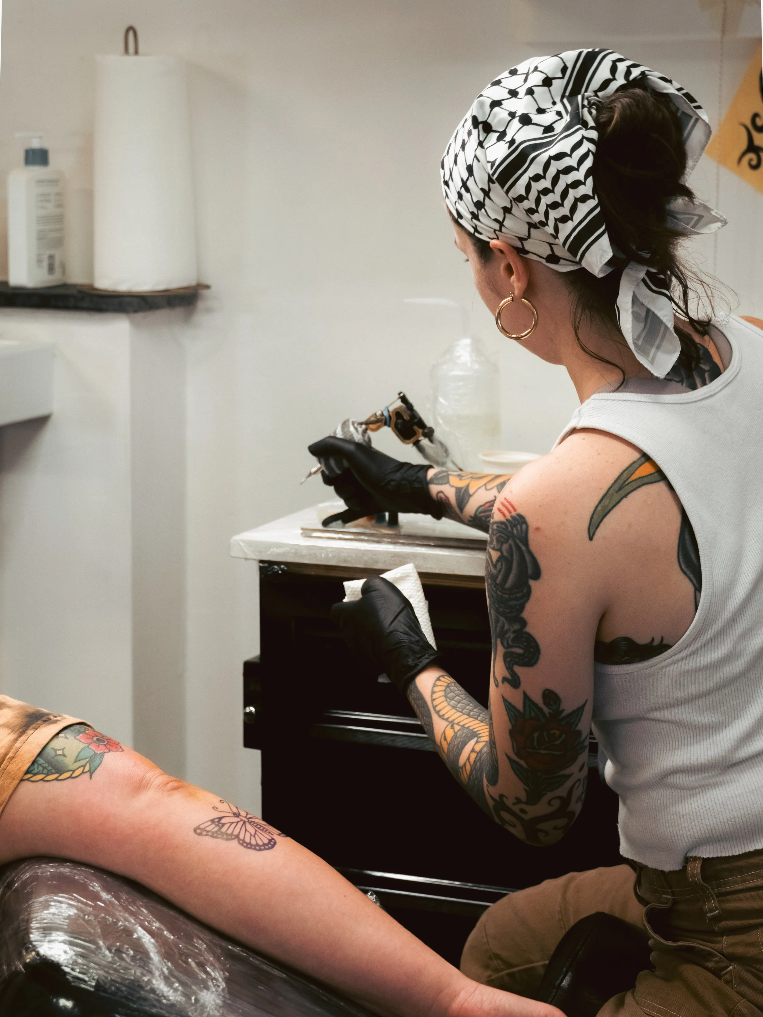 260704-IUYA-Tattoo-Fundraiser-018.jpg