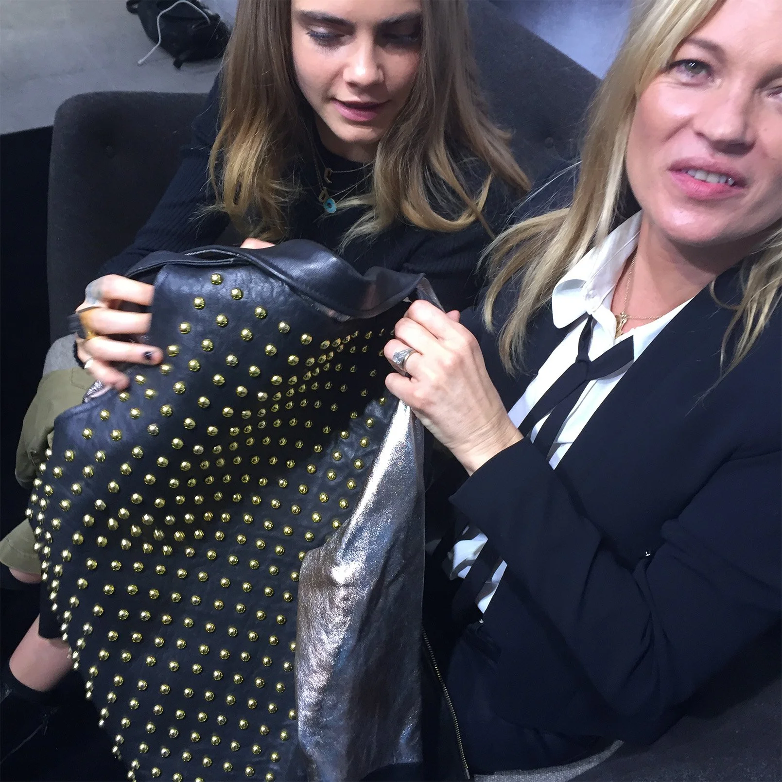 Kate moss perfecto pièce unique Alice Balas Paris créateur de vestes et blousons en cuir sur mesure luxury custom leather jacket made in France 