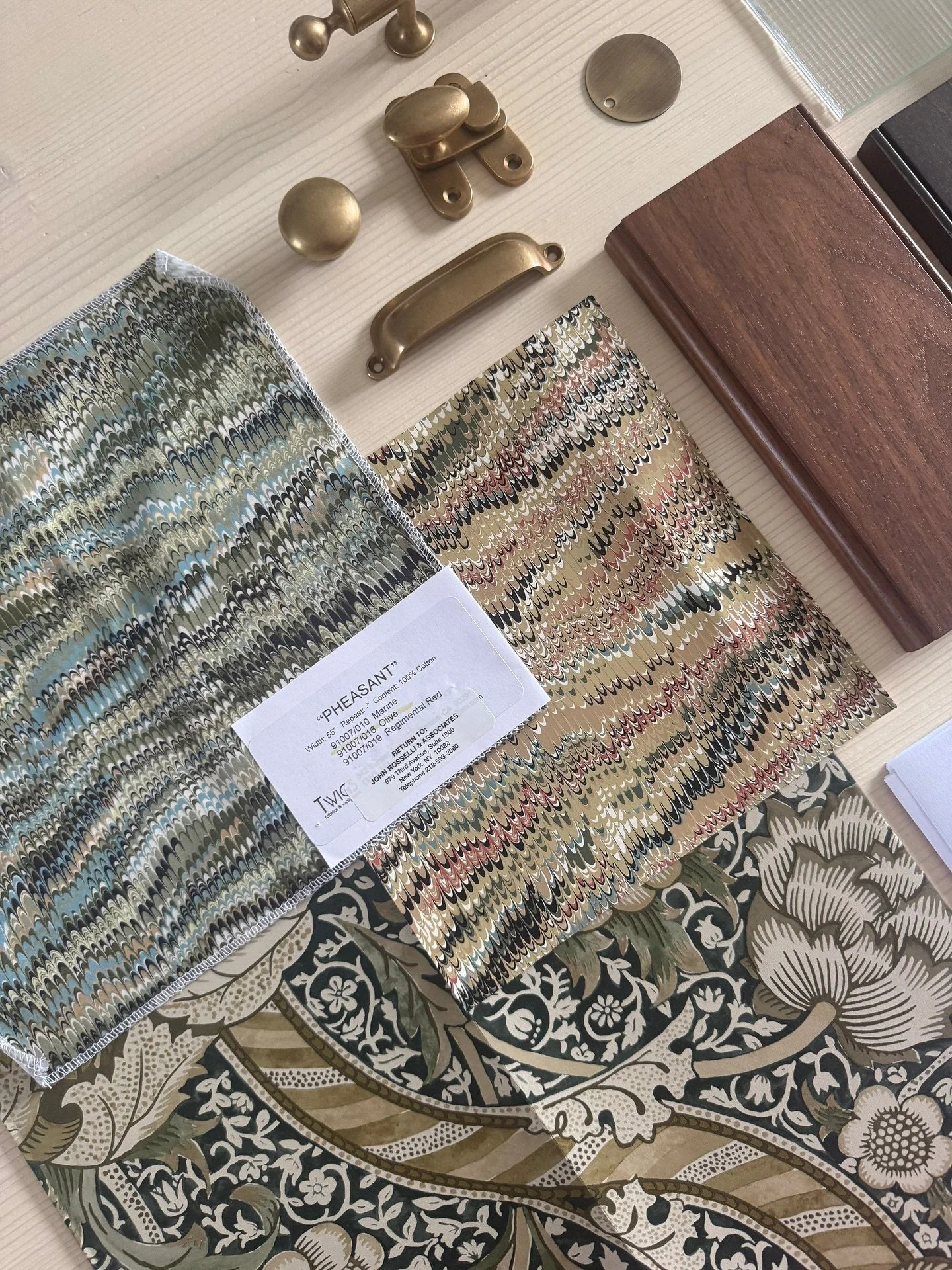 A peek into our #cdsMiddleburgProject design meeting ⬇️
1. Wallpaper options for the Butlers Pantry
2. Wallpaper options for the Sunroom Jib Bar
3. Door Styles under consideration
4. Kitchen paint color, stain, stone and hardware finishes
5. Sometime