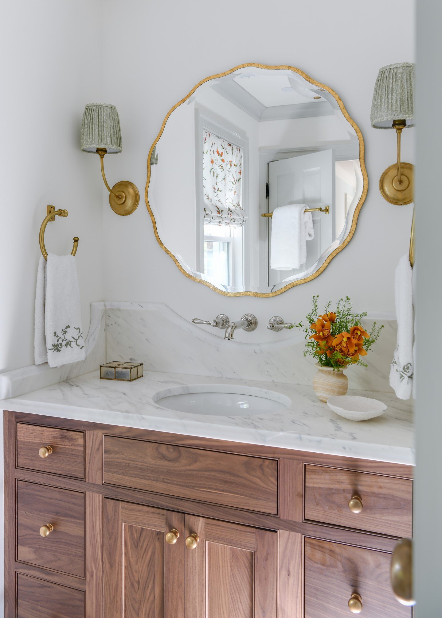 Designing in phases allows a home to evolve without losing its story. ⁣
⁣
This year we are kicking off a bedroom and main hallway refresh to coordinate with this primary bathroom that we redesigned many years ago in Phase 1 of the #cdscrosbyproject.⁣