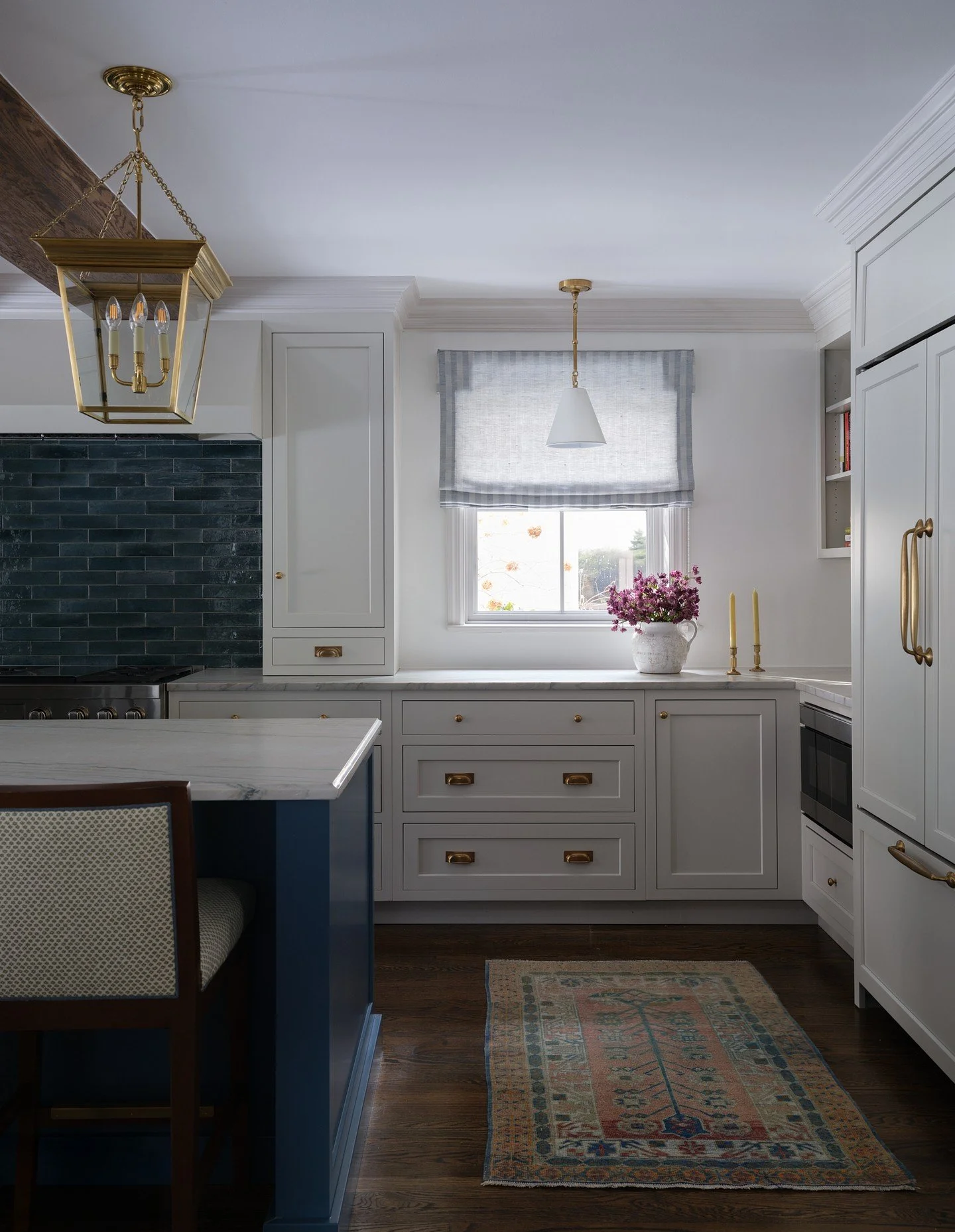 We should have named this project the jewel box. The clients did not shy away from rich tones and fun accents so we selected an ottoman fabric in the adjoining family room to tie the spaces all together. #cdsalexandriawestcondo ⁣
⁣
Interiors: @chouxd