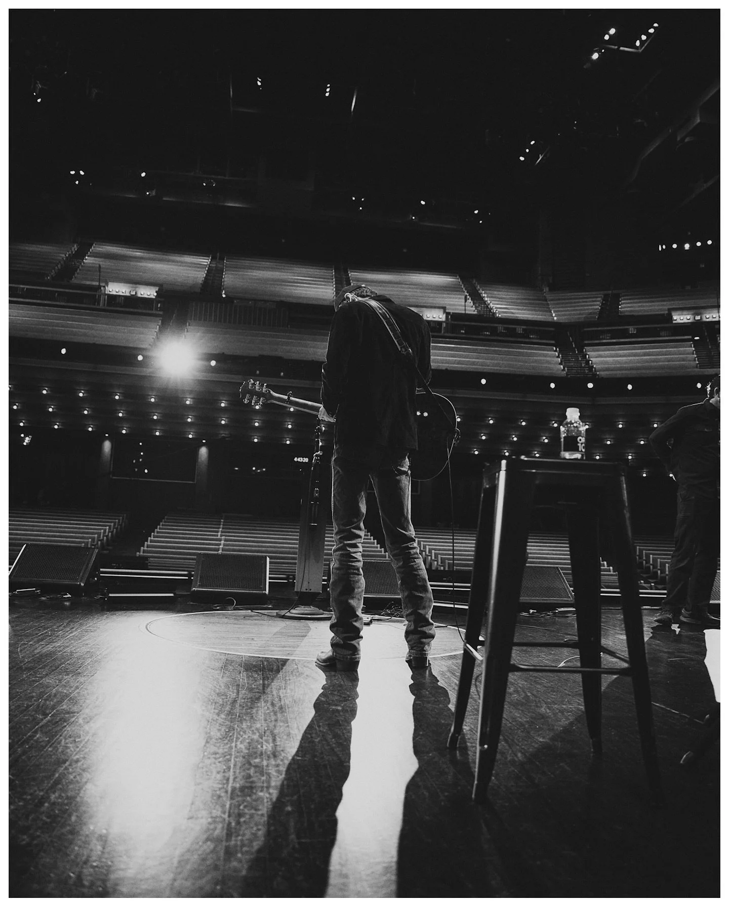 It was such an honor to capture @prestoncoopermusic's Grand Ole Opry Debut!

#photo #photographer #photography #stills #content #grandoleopry #oprydebut #grandoleoprydebut #prestoncooper #country #countrymusic #nashville