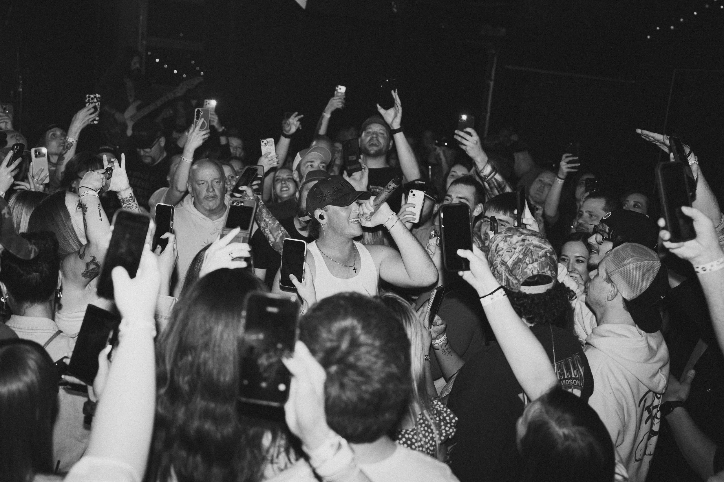 Music artist performance for social media