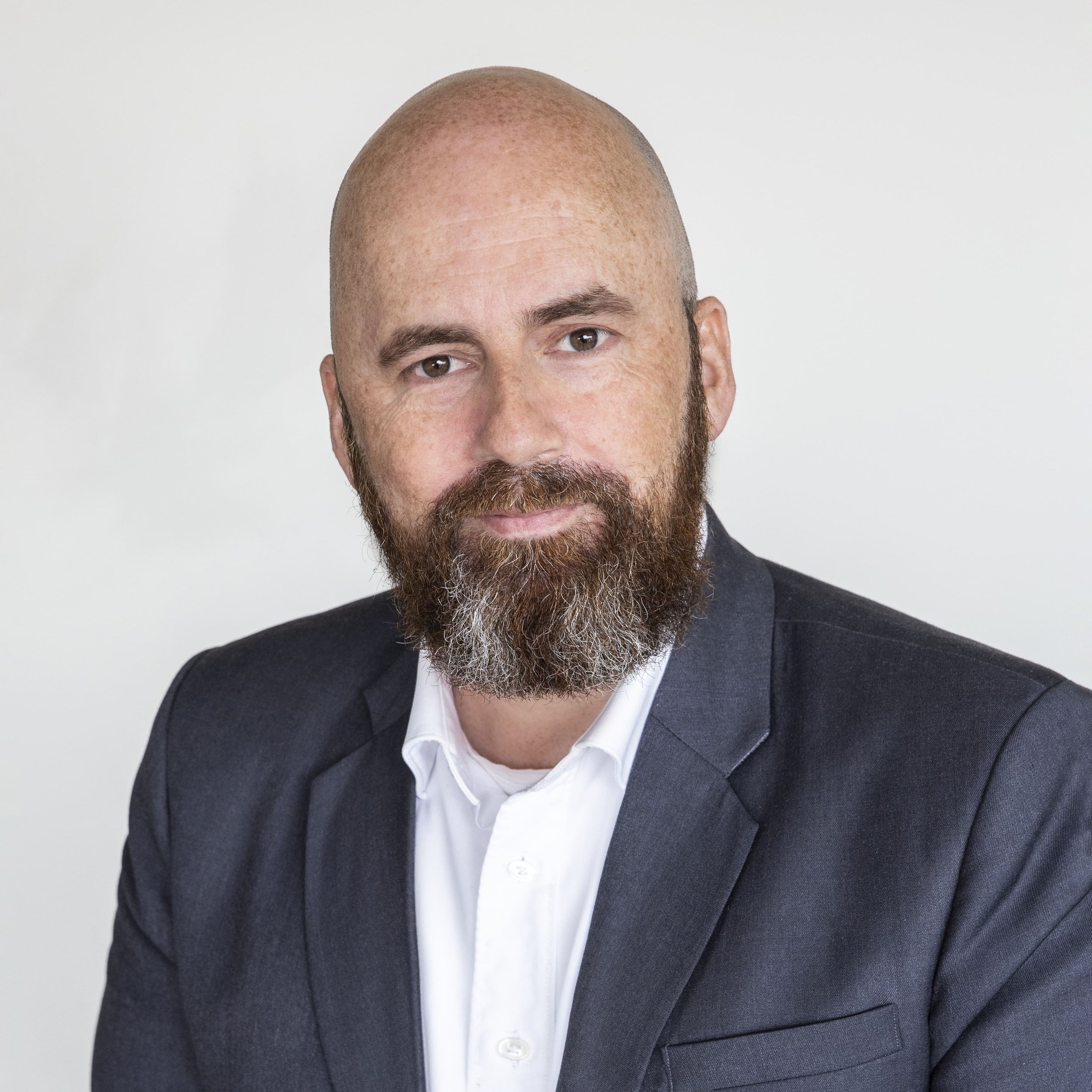 Portret van Alex van der Laan, accountmanager bij Nederlandse CRM Archie