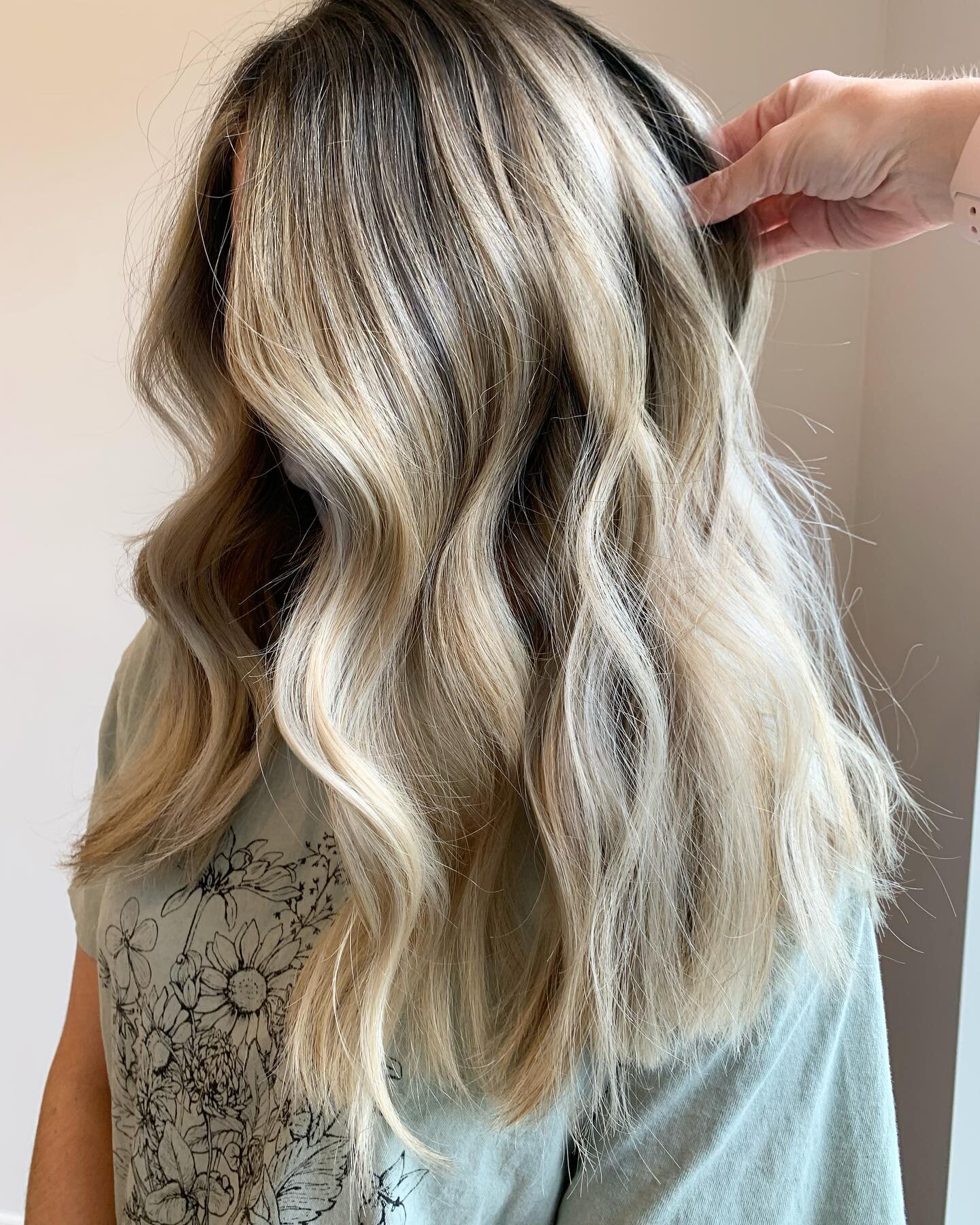 ✨ Buttery Blonde ✨
.
Follow the link in my bio to book an appointment with me!
.
#wakeforesthairstylist #wakeforesthair #wakeforestnc #raleighhairstylist #raleighhair #raleigh #balayage #919hairstylist #919balayage #blondebalayage #blonding #blonding