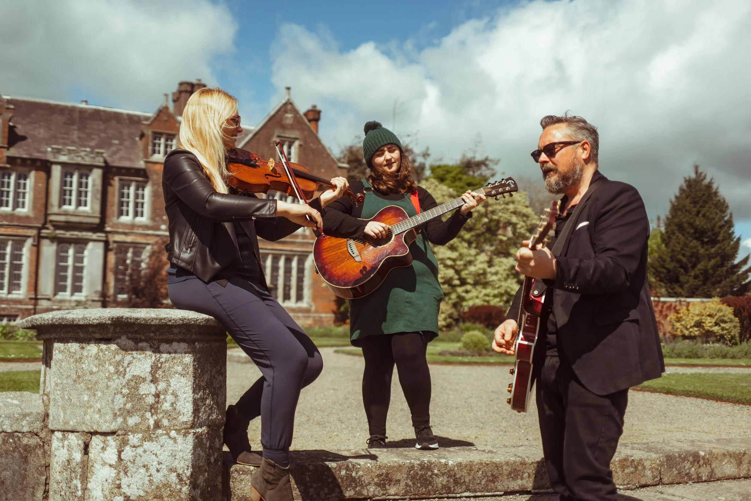 Rachel Grace, Gavin Glass with Musici Ireland lead by Lynda O'Connor