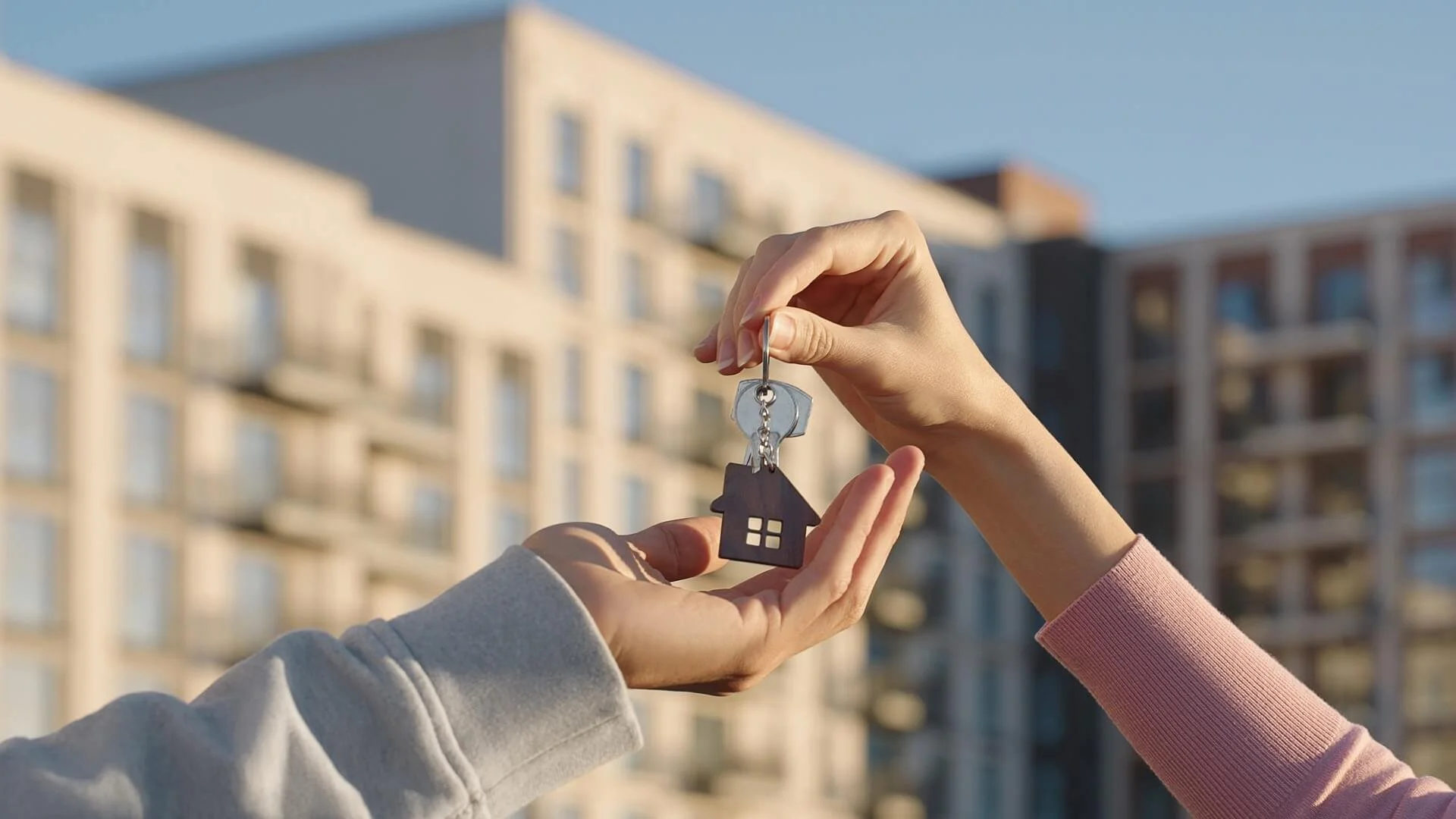 10 Steps to Buying Your First Home
