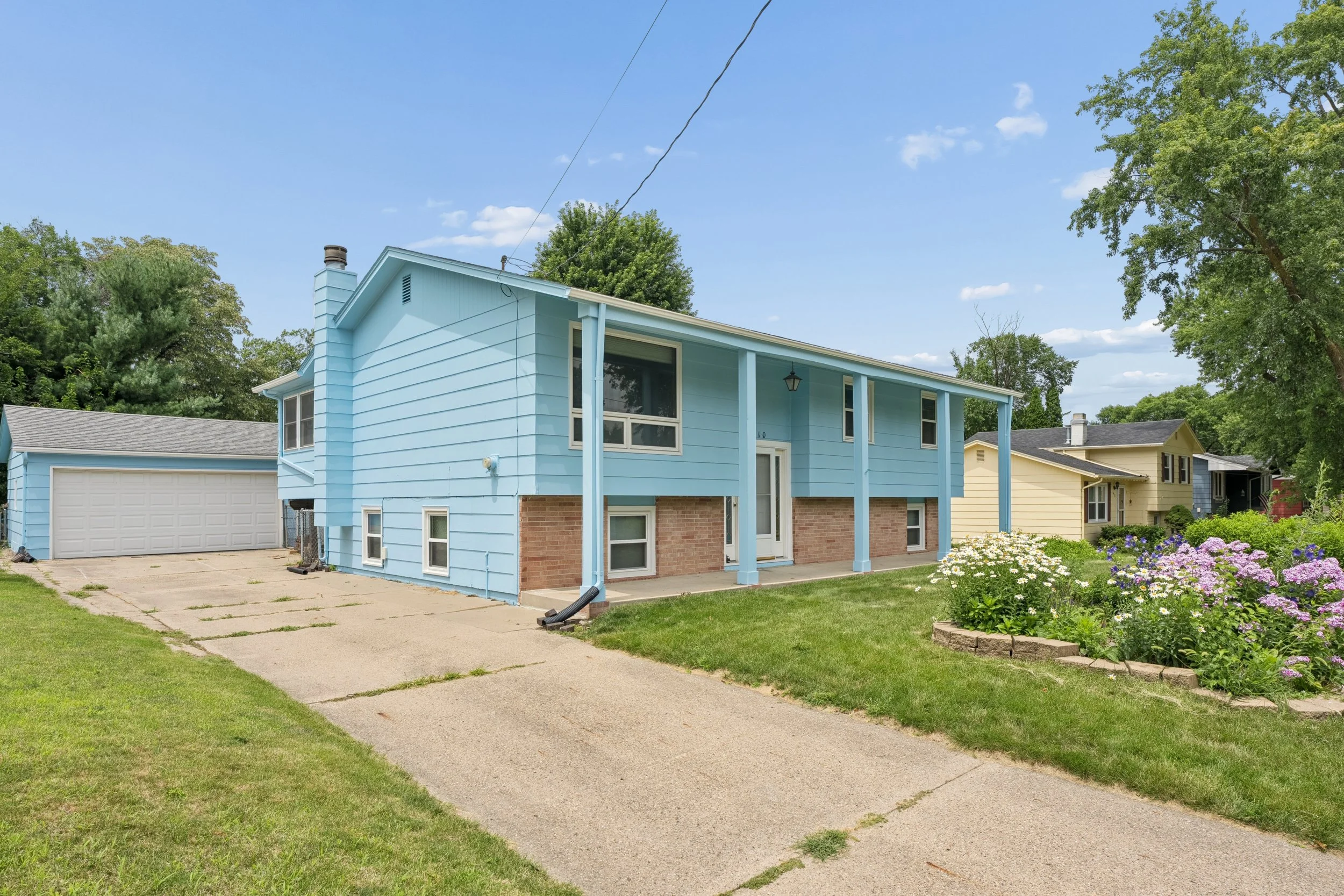 4410 64th Street, Urbandale, Iowa 50322