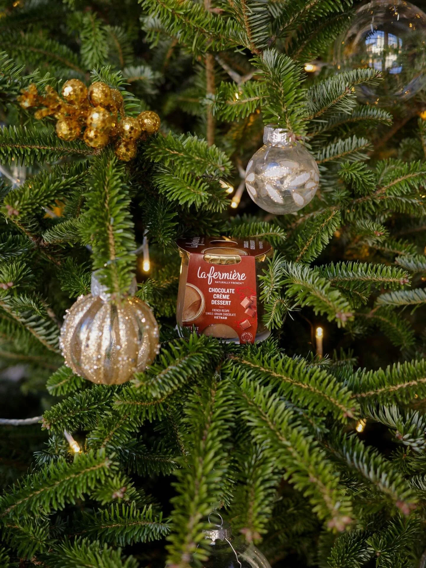 Tis the perfect season, to enjoy a cozy afternoon with La Fermi&egrave;re 🥄 Dessert, anyone?

#LaFermi&egrave;re