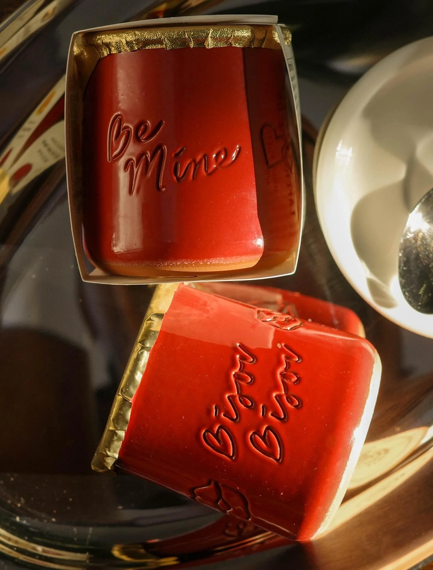 Something special has arrived! Celebrate LOVE with La Fermi&egrave;re &hearts;️

From now until Valentine&rsquo;s Day, our signature lavender-blue pots will be dressed in the beautiful Red you love🥄&hearts;️ 

Discover them on shelves near you as th