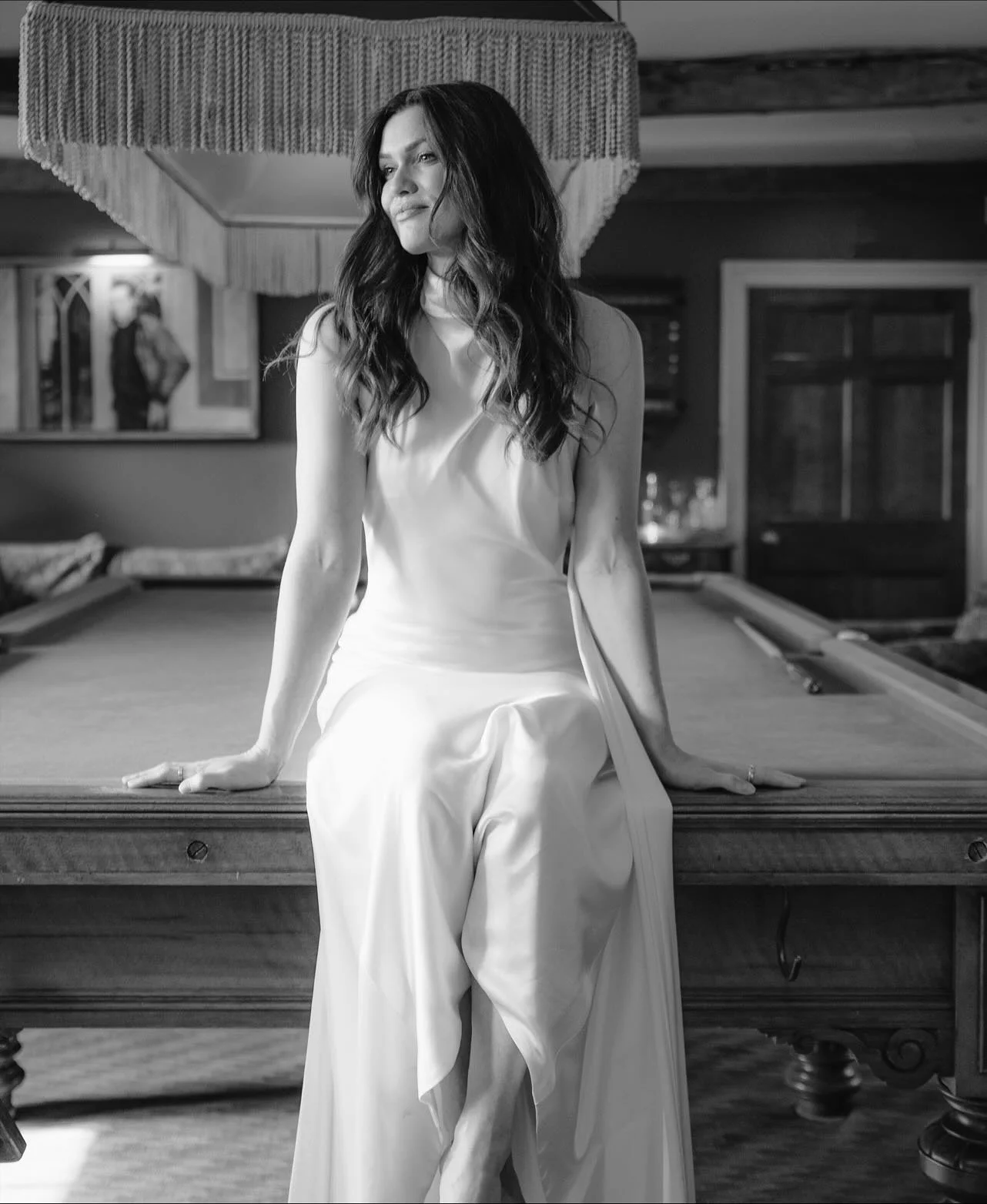 Tiri + Danny captured at&nbsp;@workshopsbylark&nbsp;🌹

Just a little reminder to please send all enquiries to email hello@hannah-jones.com, as DMs can often go unseen or get lost 💌

Planning and coordination&nbsp;@rebeccamarieweddings&nbsp;@worksho