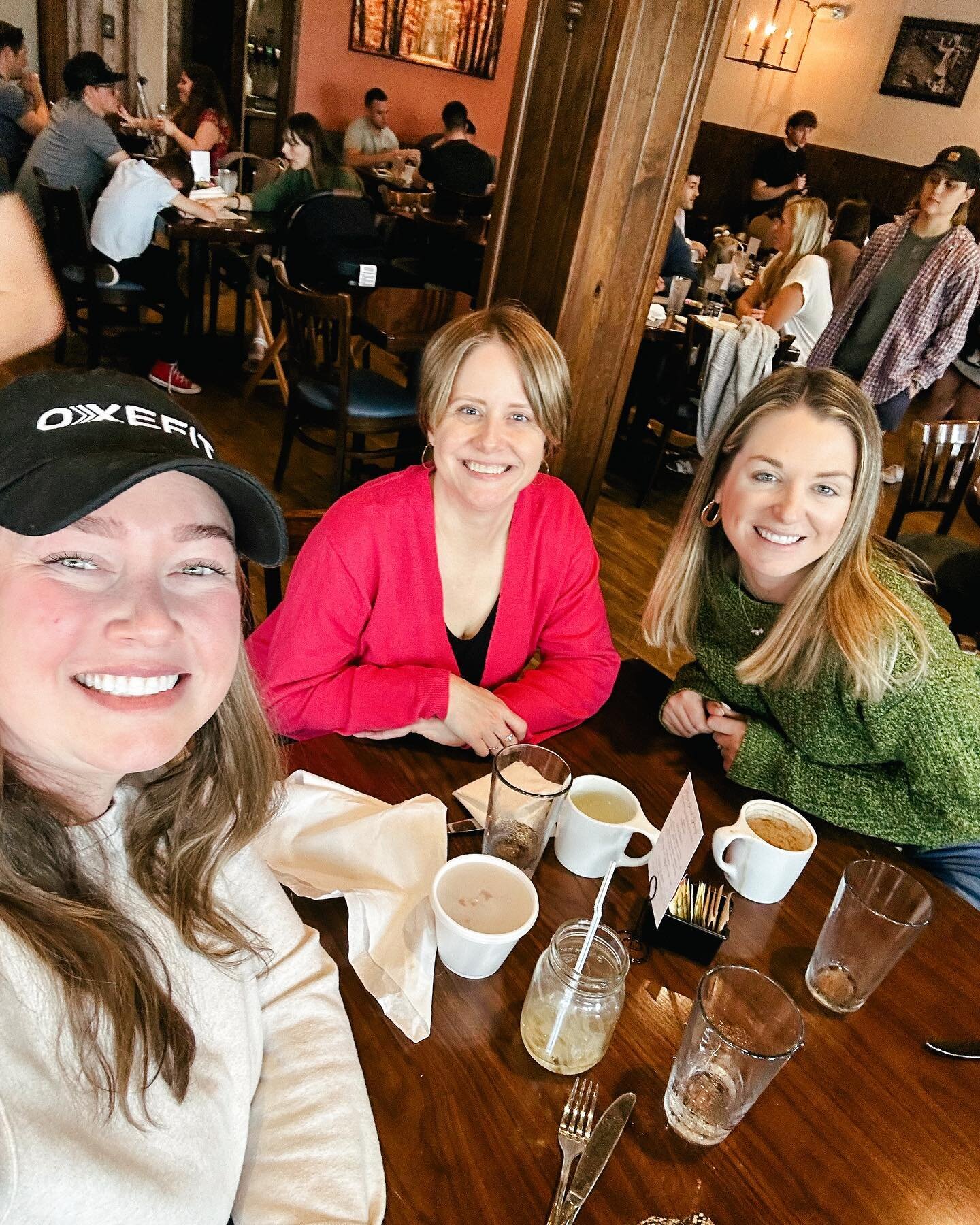 Had the best warrior brunch this morning with some of our amazing local members. We love these ladies so much! 🤍

@our.ivf.world @lindsey.torgersen @wewantababymc