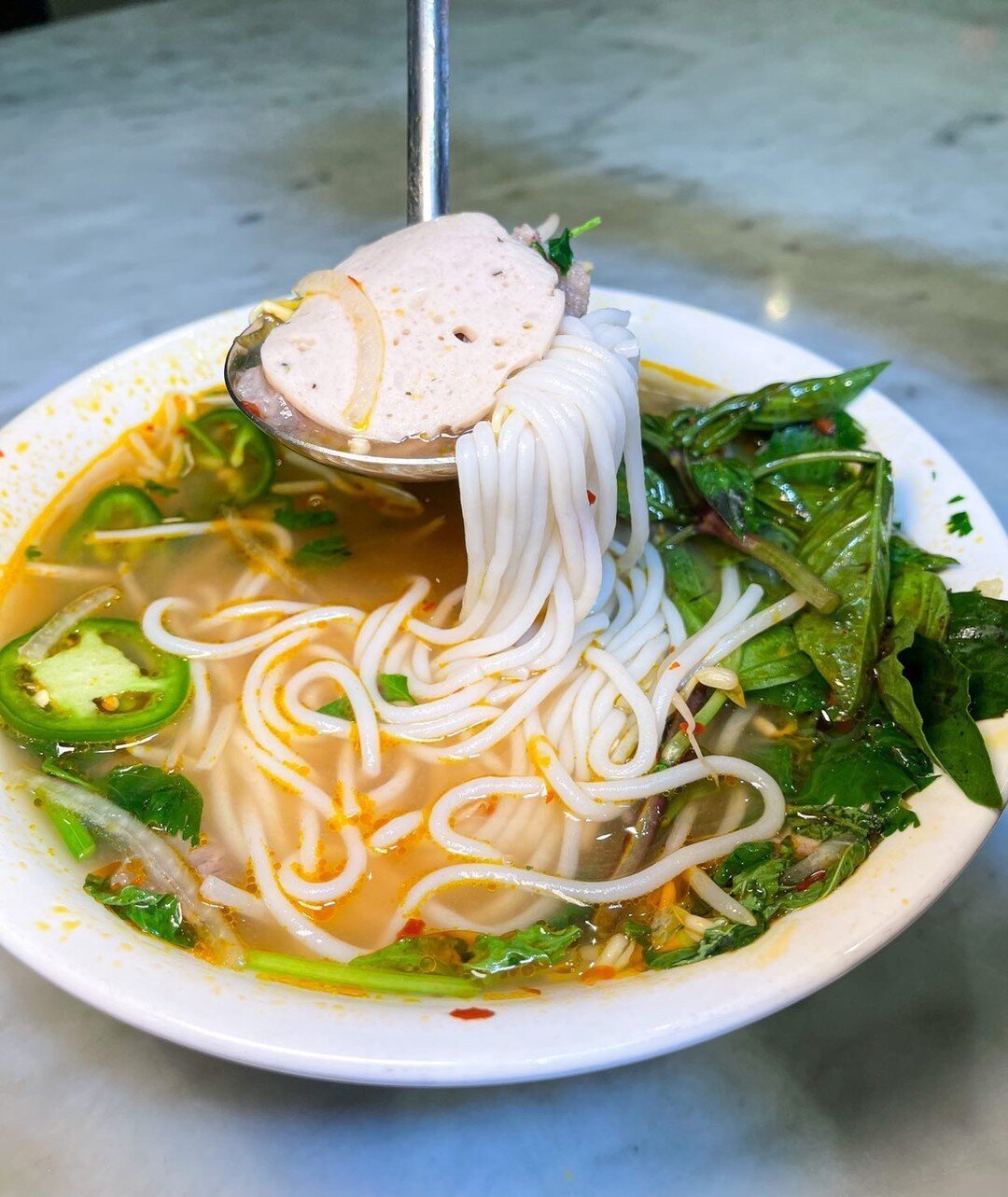 Don't get PhoMO - book your September New Orleans Culinary Immersive Tour today and dine at the best places in NOLA, like Pho Tau Bay. 

📸 : @princesa_wolf_eats
.
.
.
#thenewculinarian #culinaryarts #culinary #cheflife #chef #foodie #food #foodporn 