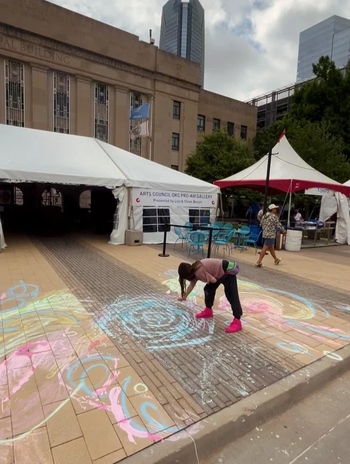 I had so much fun live painting at the opening of the Festival of the Arts in OKC on Thursday! 

I was invited by @artscouncilokc to create an abstract chalk painting in front of the ProAm tent in Centennial Park and incorporate the 60th Anniversary 