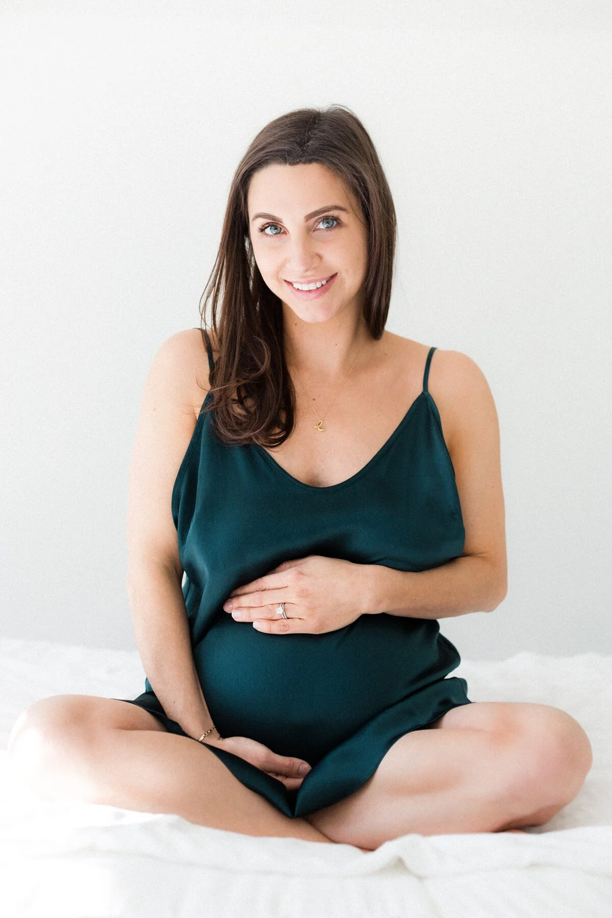 elisabeth-loomis-photography-nyc-maternity-photographer-motherhood-photography-brooklyn-4.jpeg
