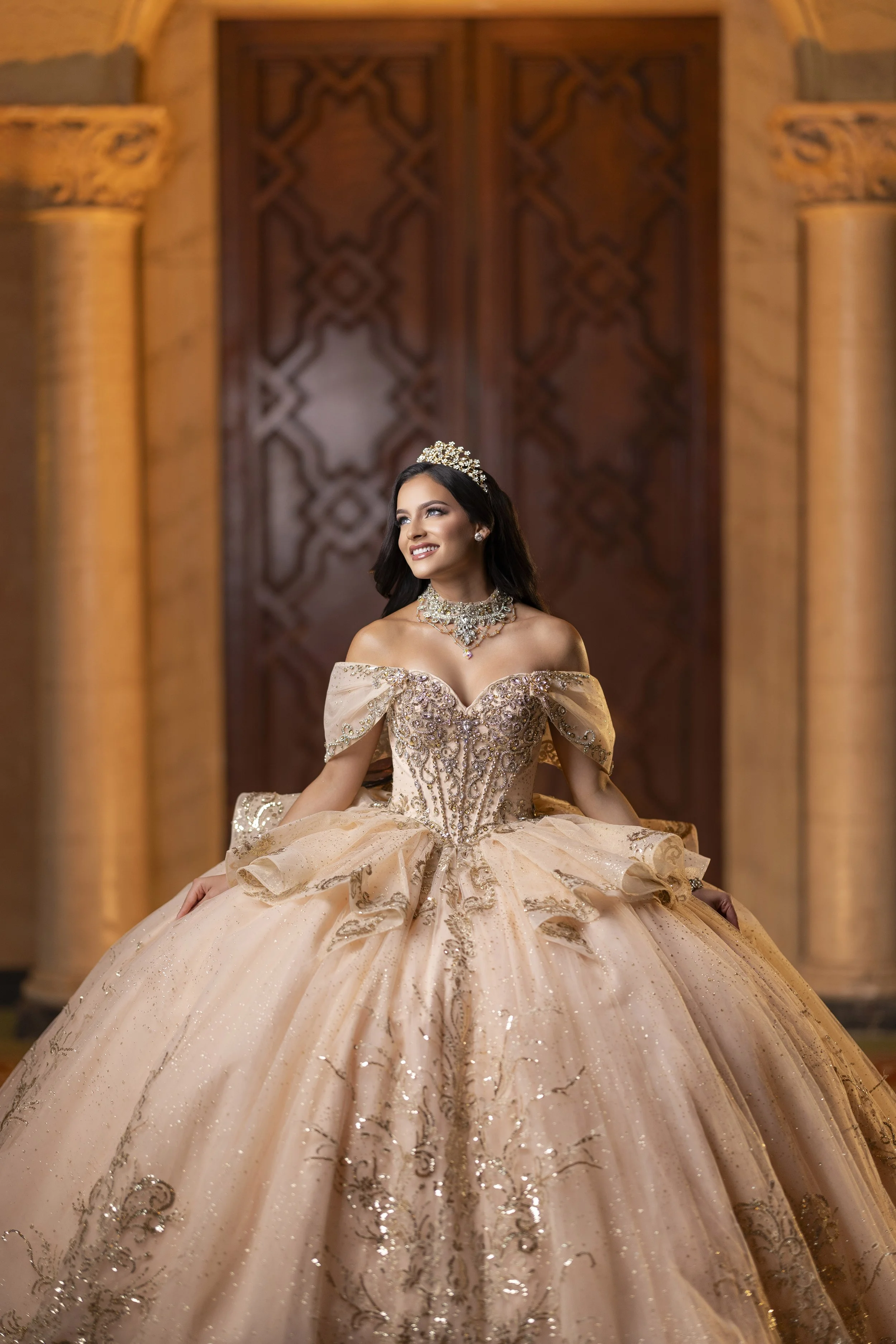 4080003_CHAMPAGNE-GOLD_8G4A6400.jpg