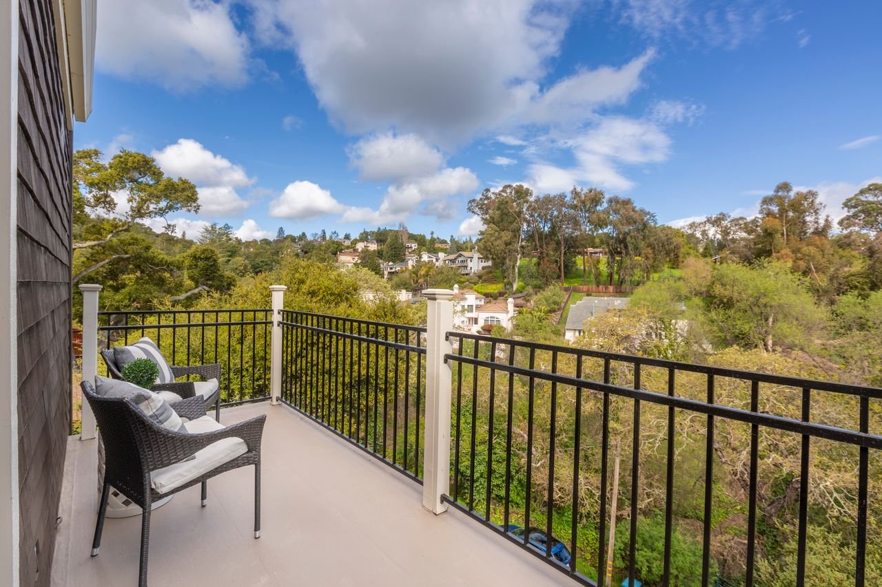 Emerald Hills home 10.jpeg