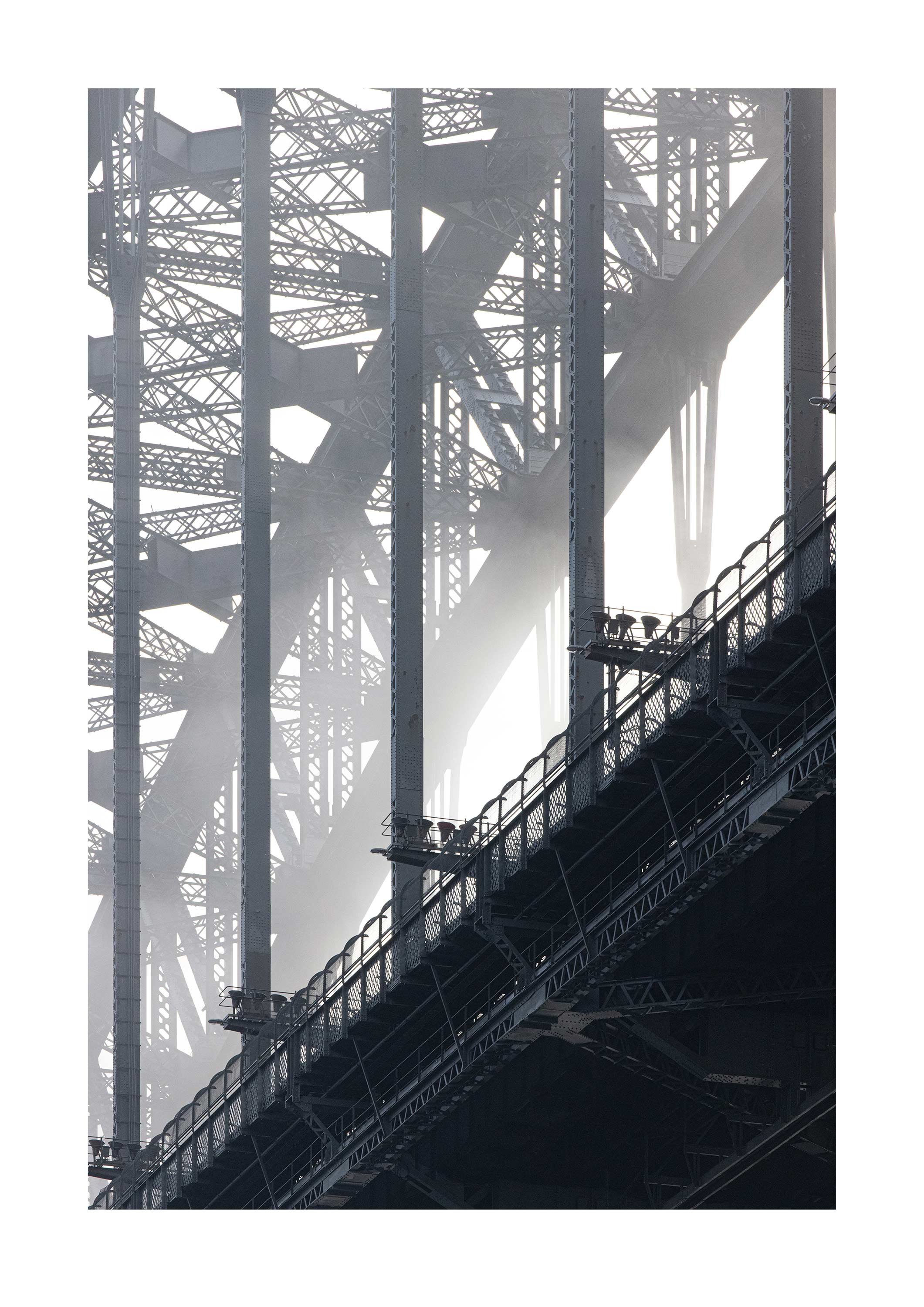 Sara-Vita_Harbour-Bridge-Fog.jpg