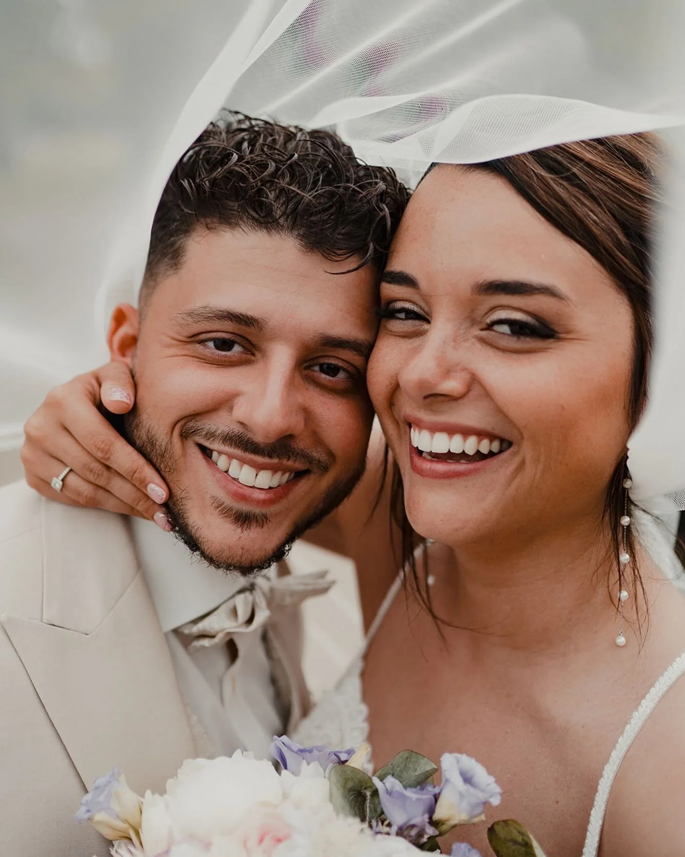 Le bonheur, des sourires complices, des instants grav&eacute;s, merci encore @flavio095 et @justine.detem 
.
.
.
#photographedemariage #mariageauthentique #amourenimages #instamariages #momentsmagiques #mariagesheureux #photographiedemariage #photogr