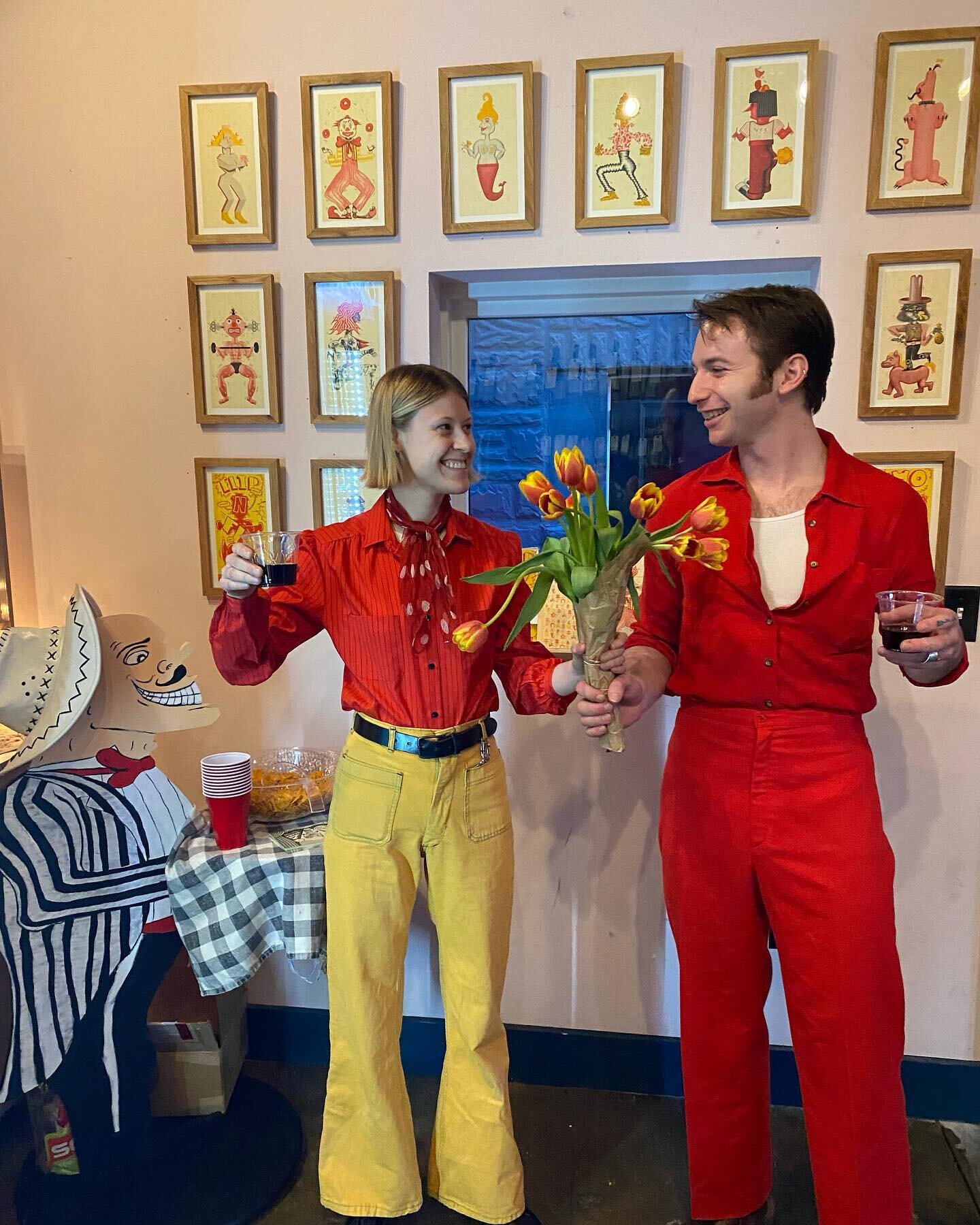 Thank you to everyone who came out last night for our first Friday opening at @tinysbottleshopphilly ❤️💛

A big thank you to the kitchen staff @thelunarinn for whippin&rsquo; up delicious hot dogs and to @jacobsipos for developing some exciting cock